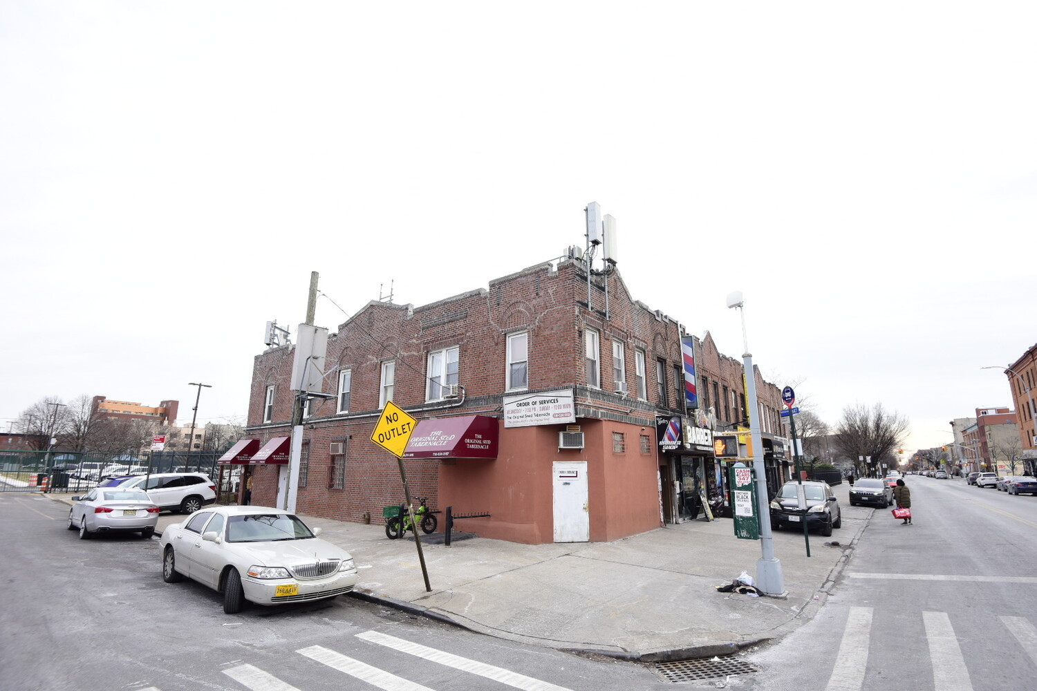 429 RALPH Avenue 1