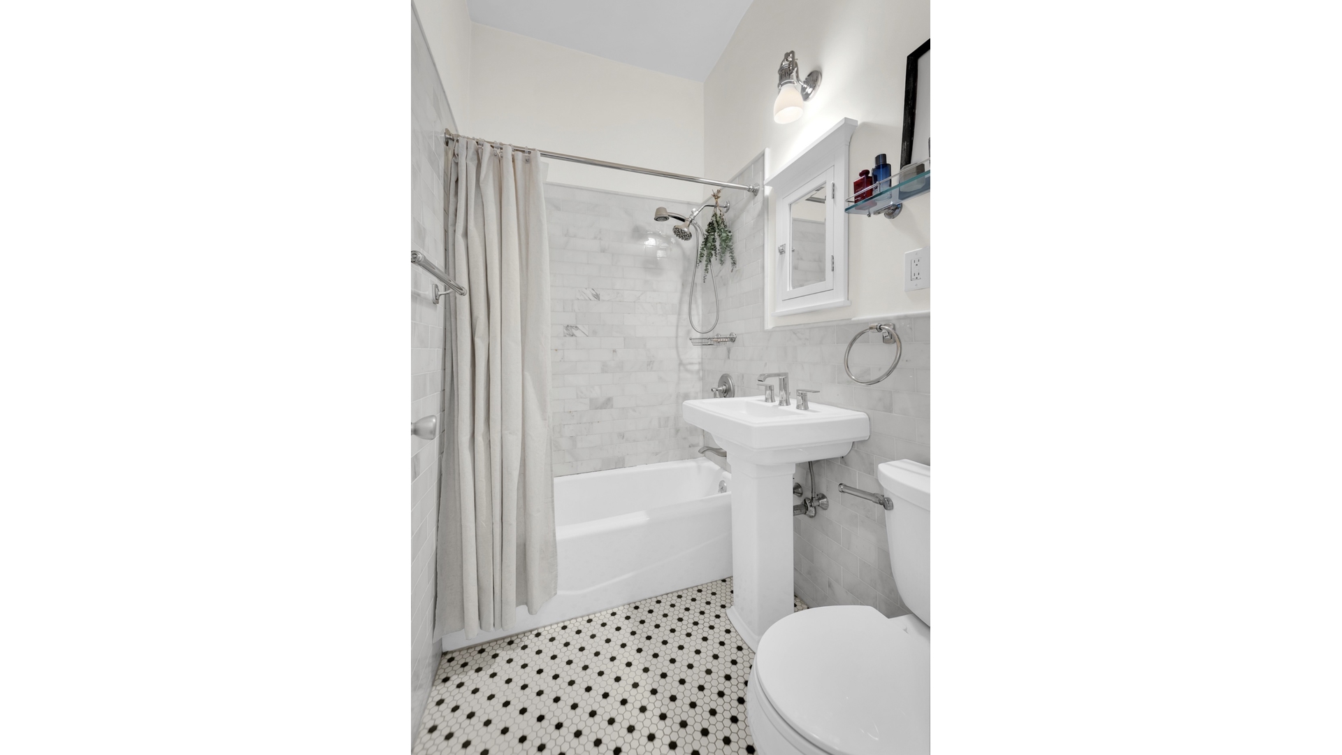 320 E 86TH Street 3C