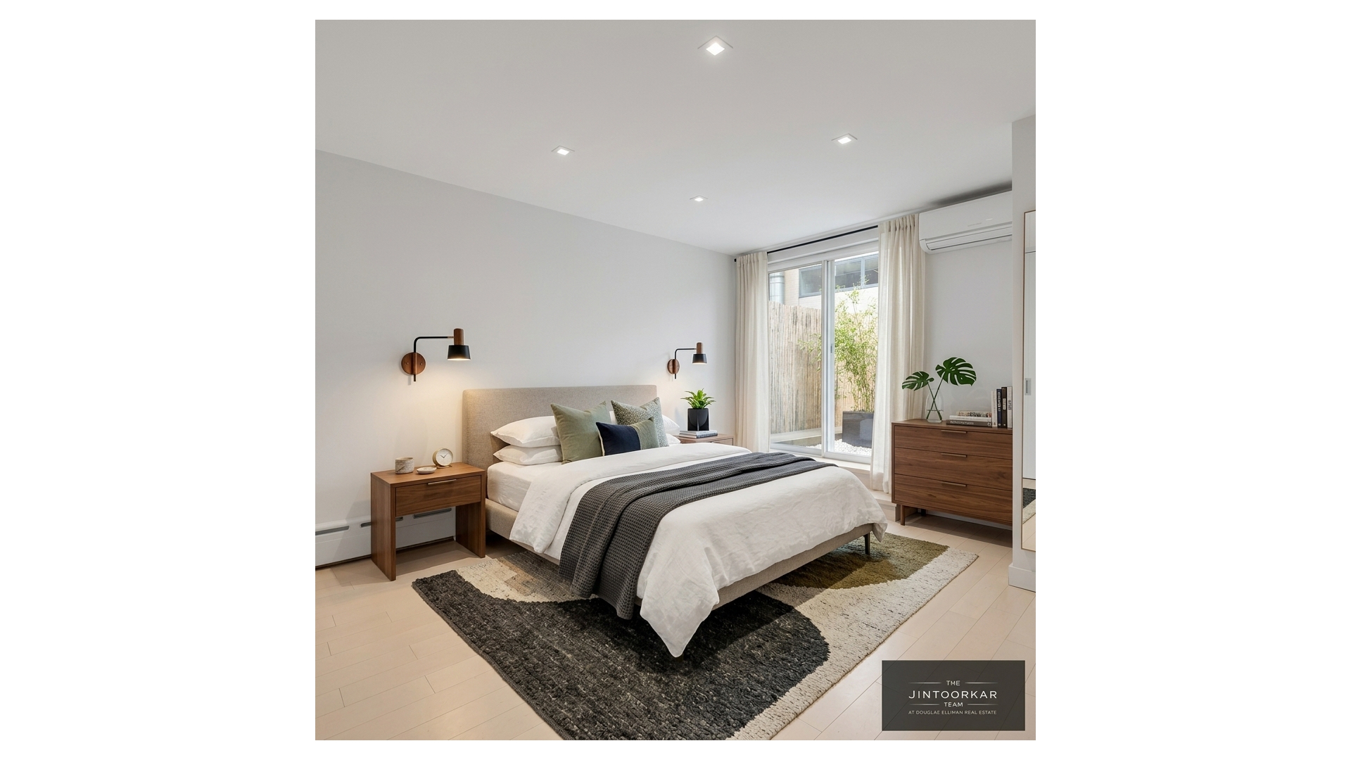152 W 58TH Street PH8