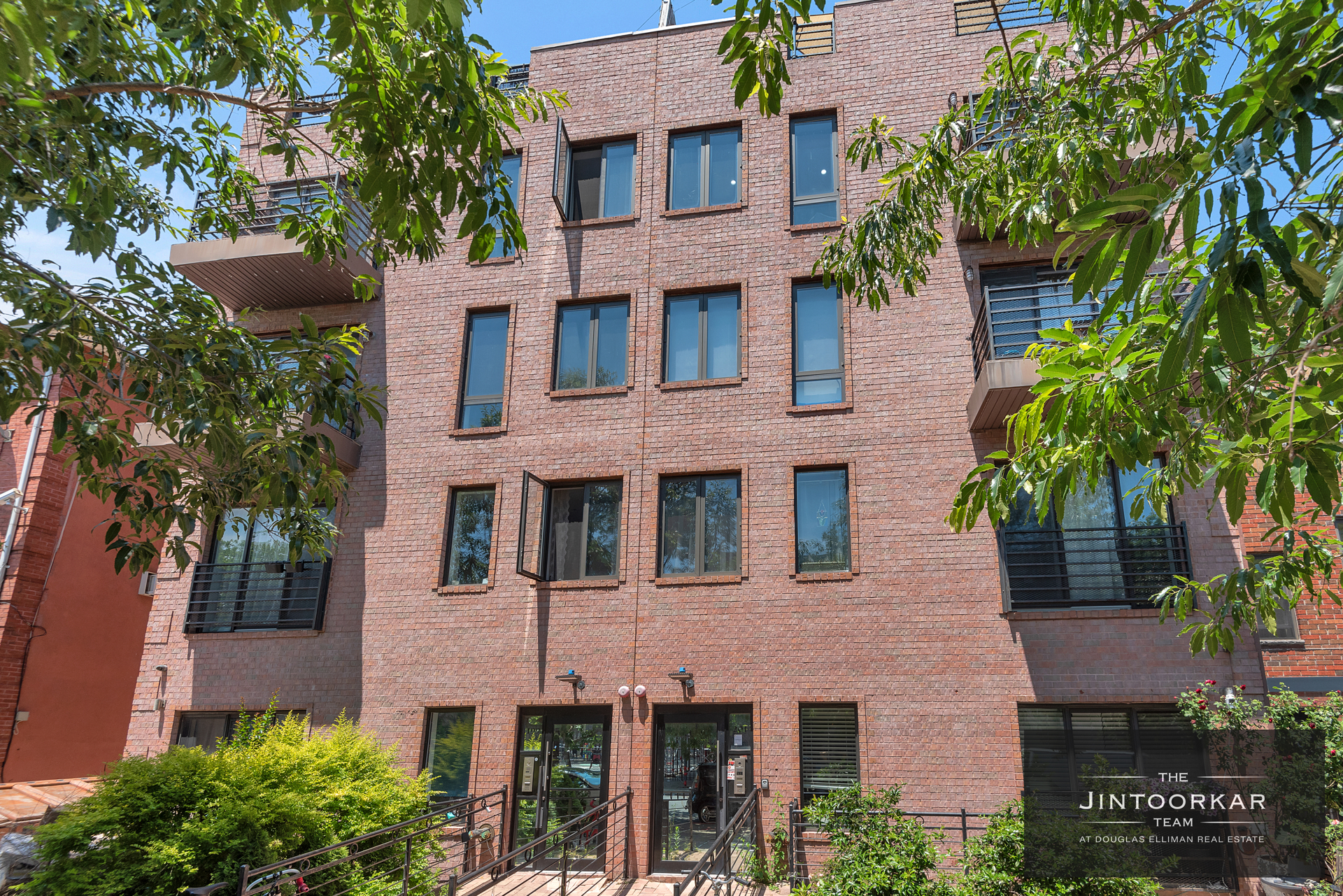 201 CHAUNCEY Street