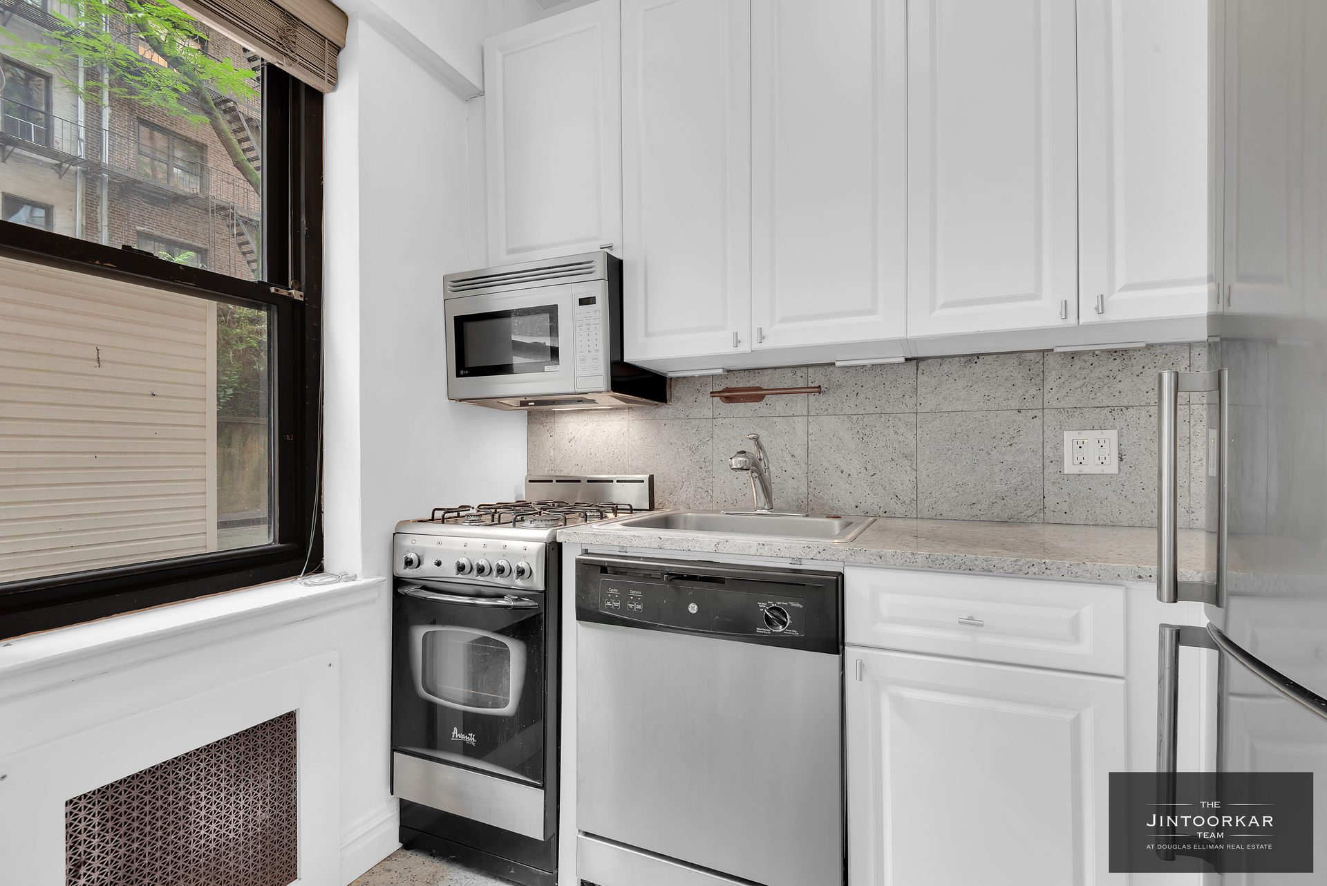405 E 63RD Street B1