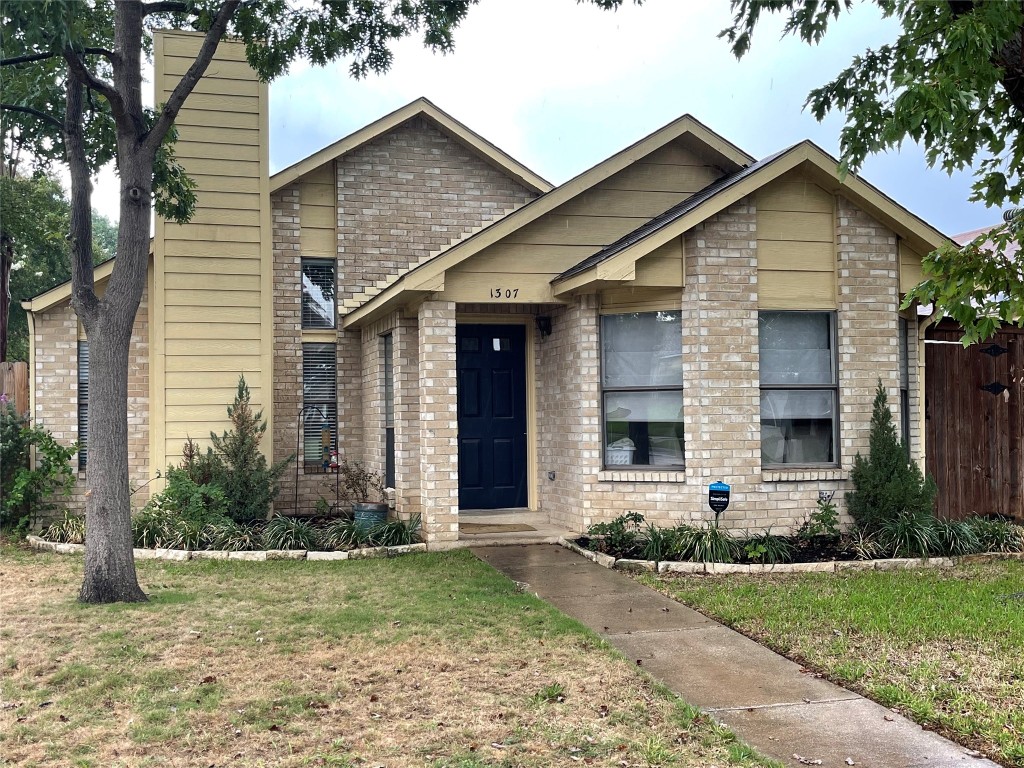 1307 Maplewood Drive