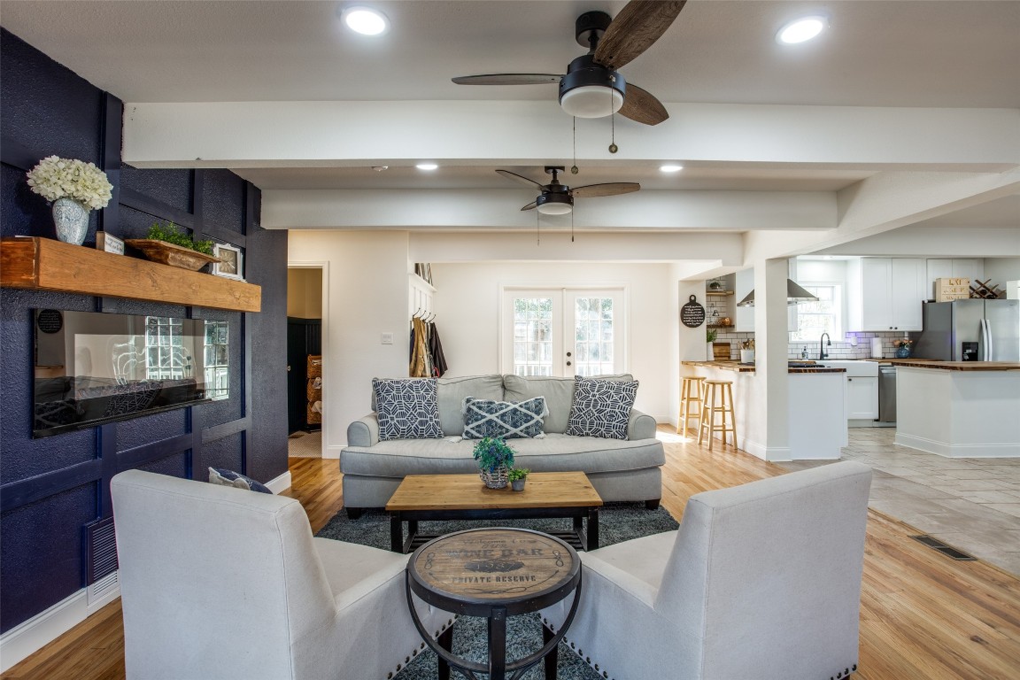 110 N Clearwater Drive