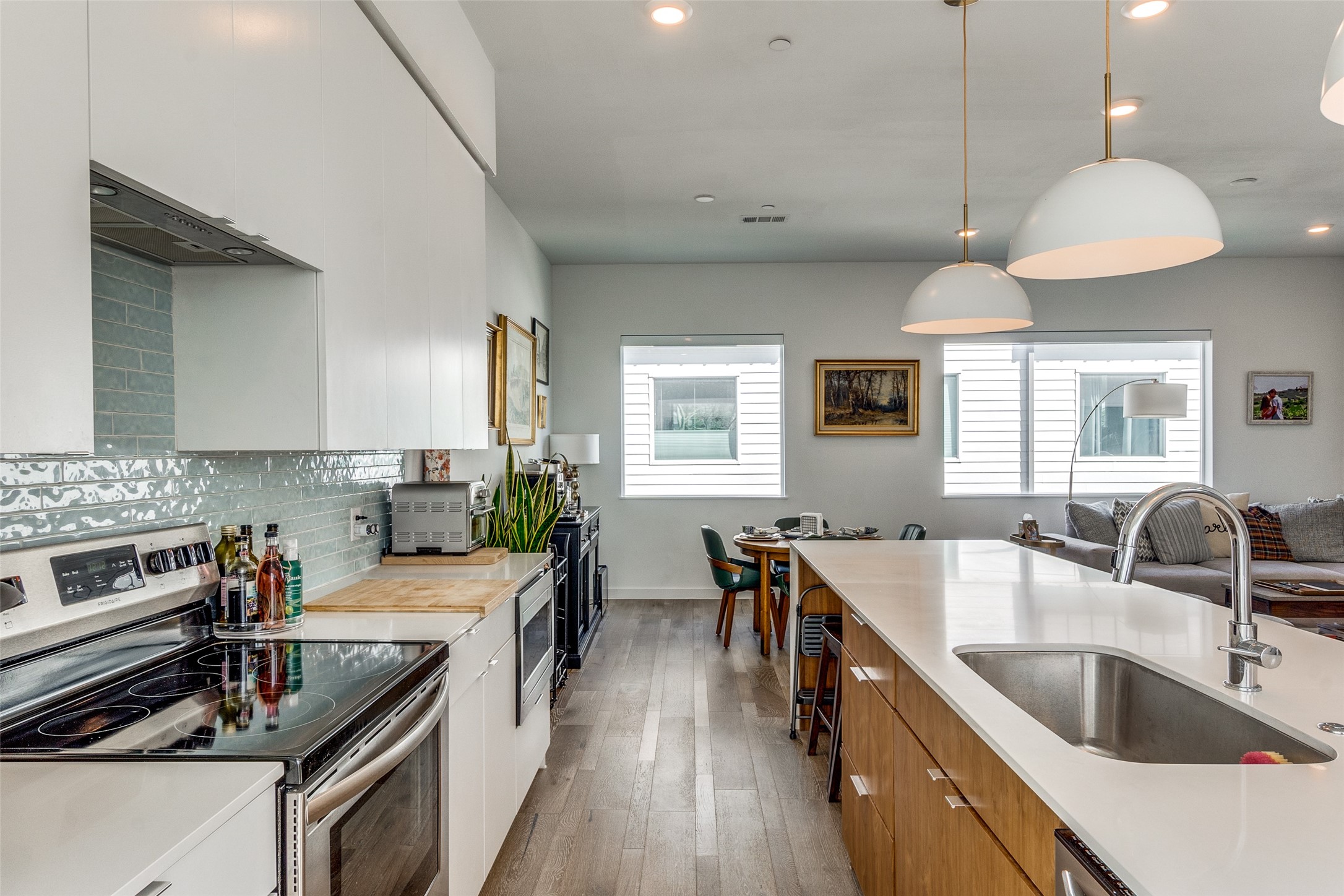 5020 Bryan Street Unit: 304