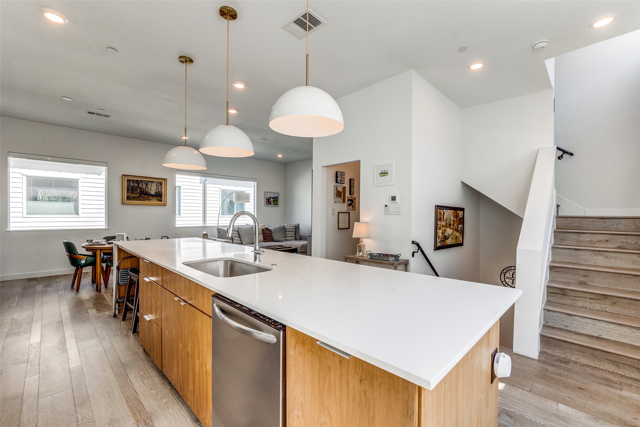 5020 Bryan Street Unit: 304