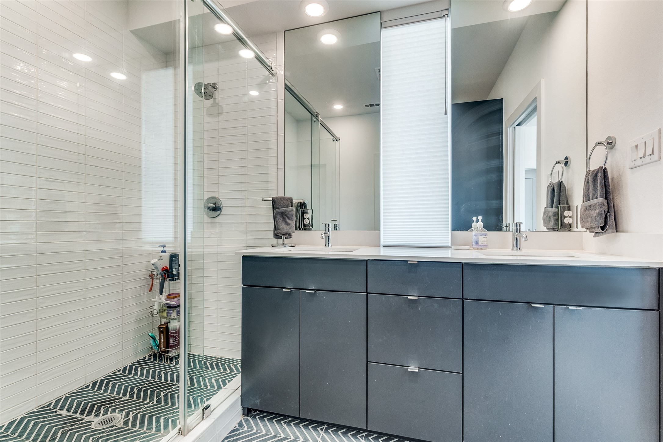 5020 Bryan Street Unit: 304