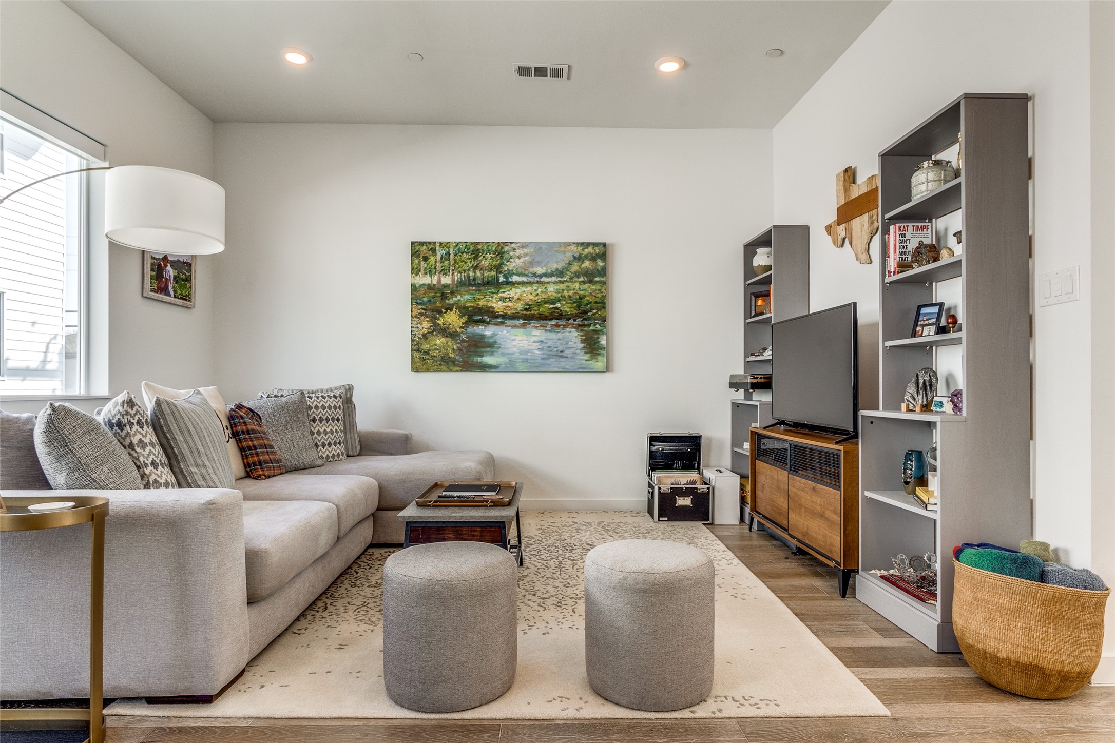 5020 Bryan Street Unit: 304