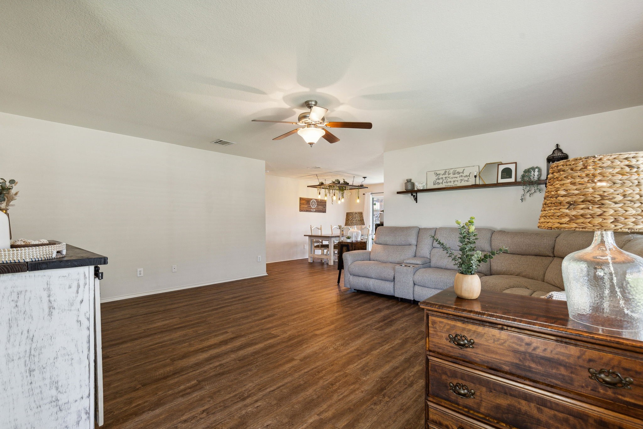 1636 Dream Catcher Way