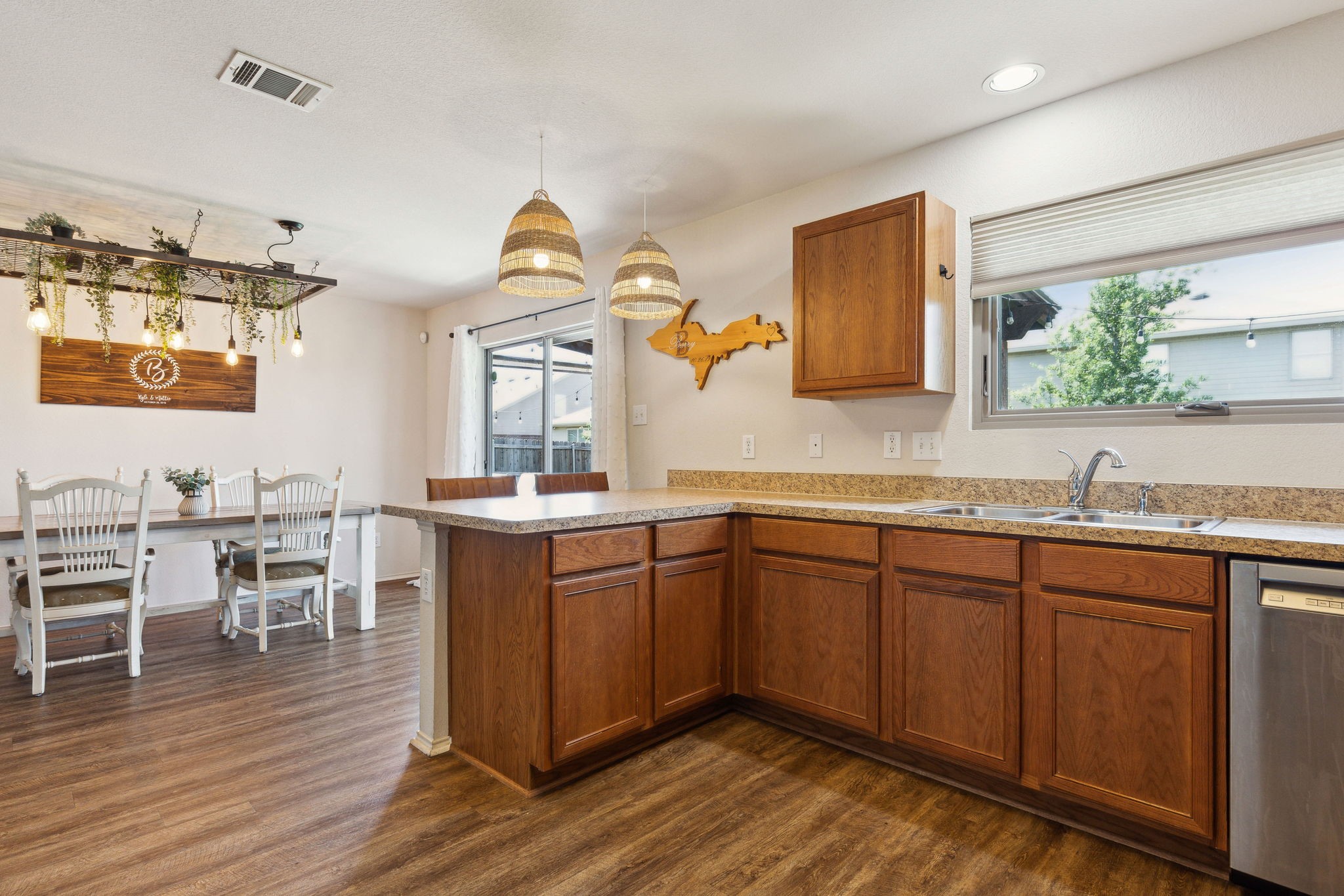 1636 Dream Catcher Way