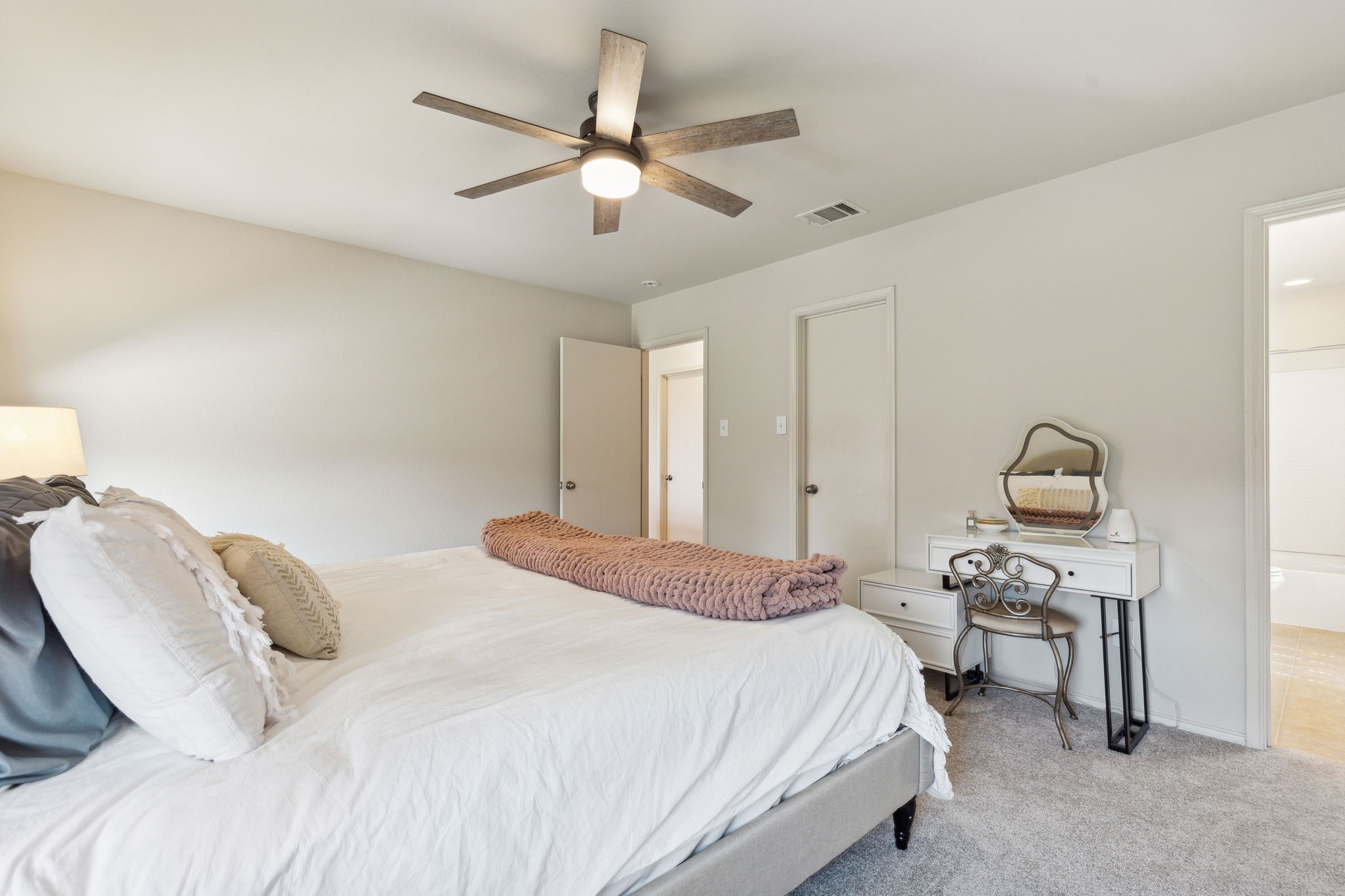 1636 Dream Catcher Way