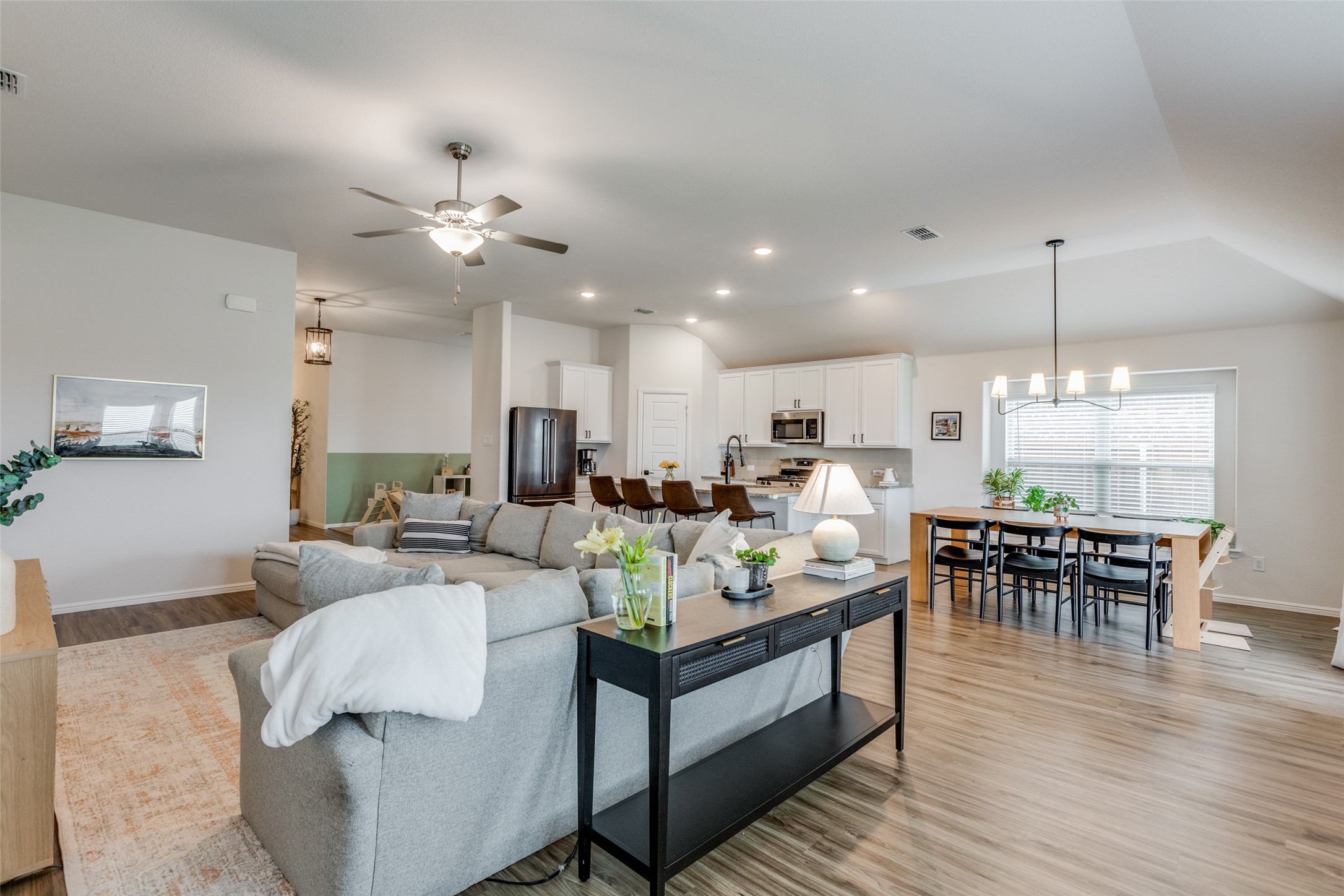 3145 Sunnyside Drive