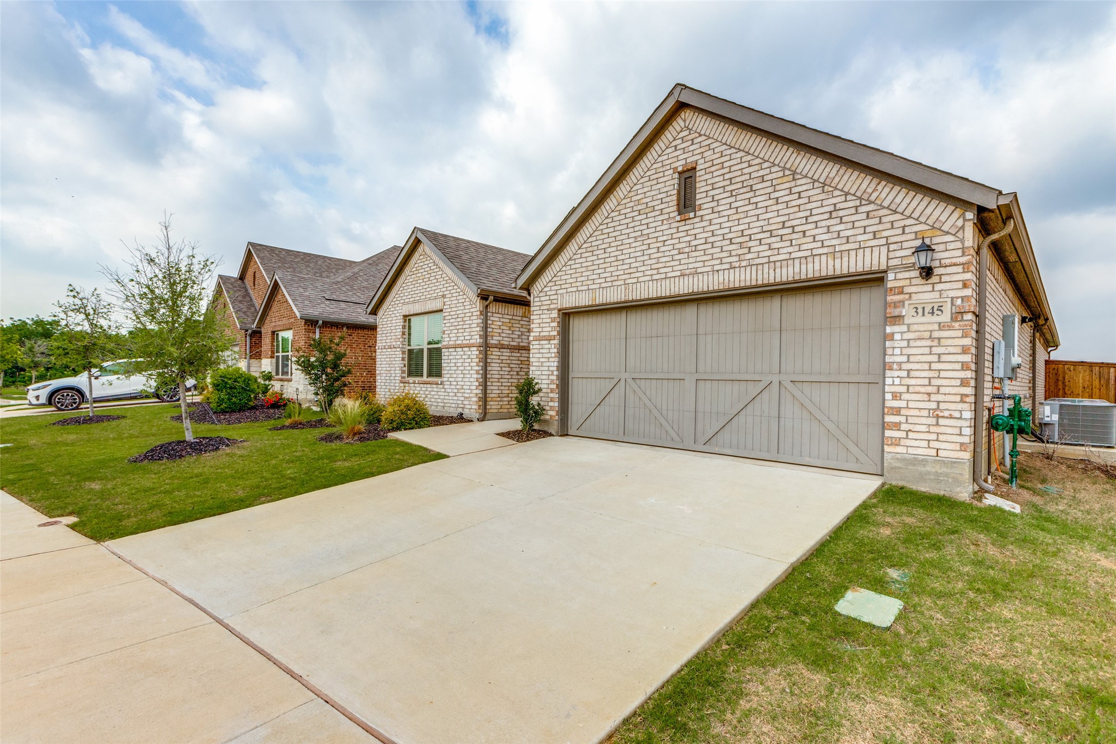 3145 Sunnyside Drive