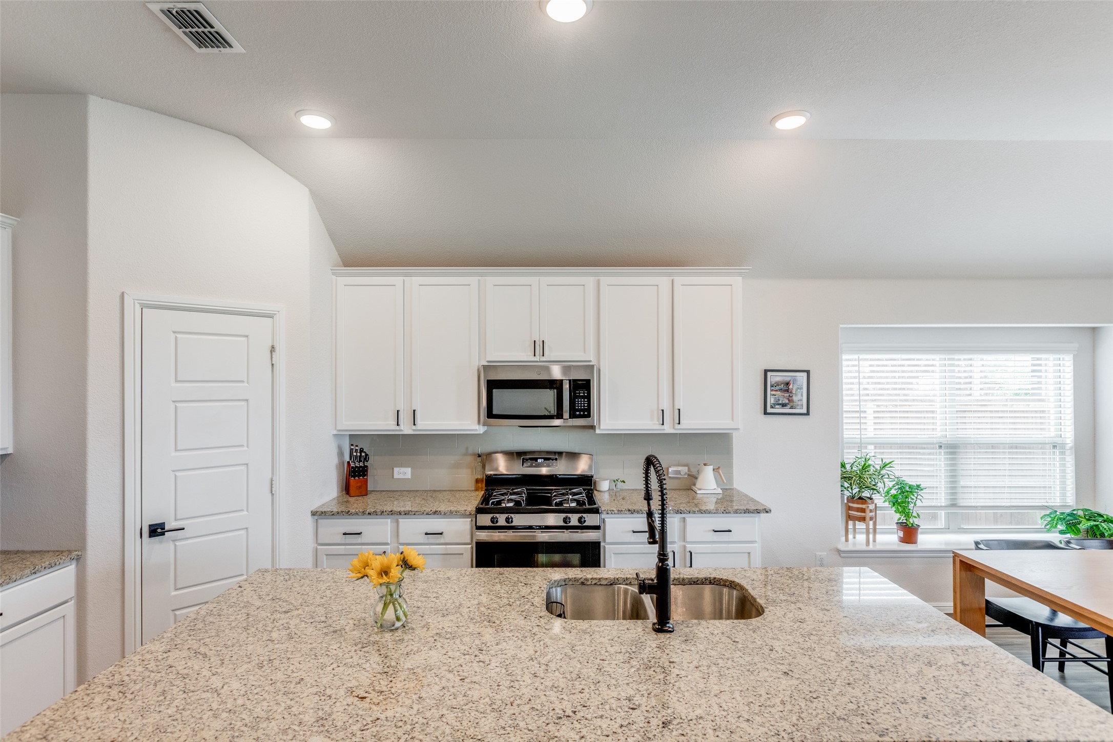 3145 Sunnyside Drive