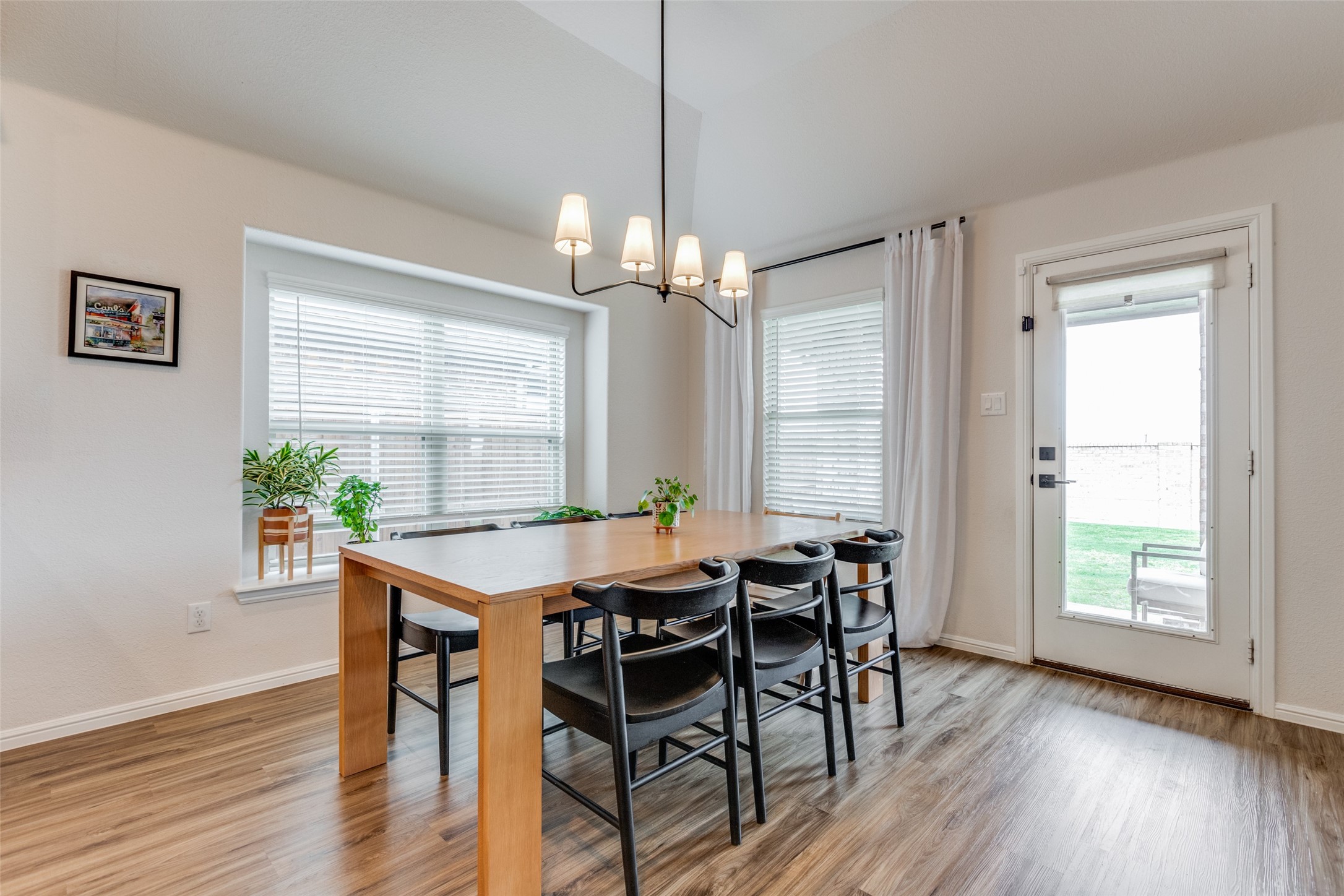 3145 Sunnyside Drive