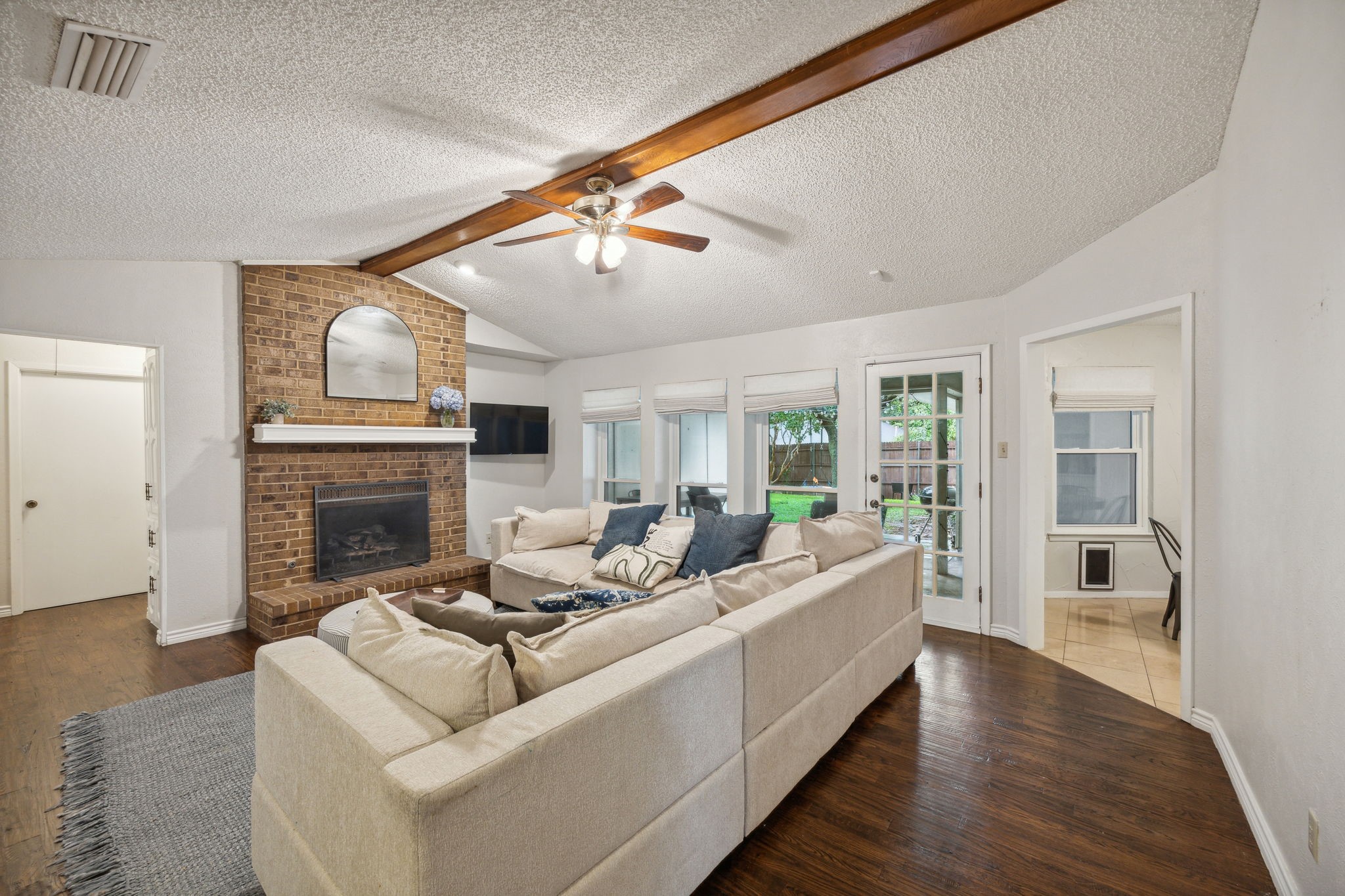 910 Century Park Drive