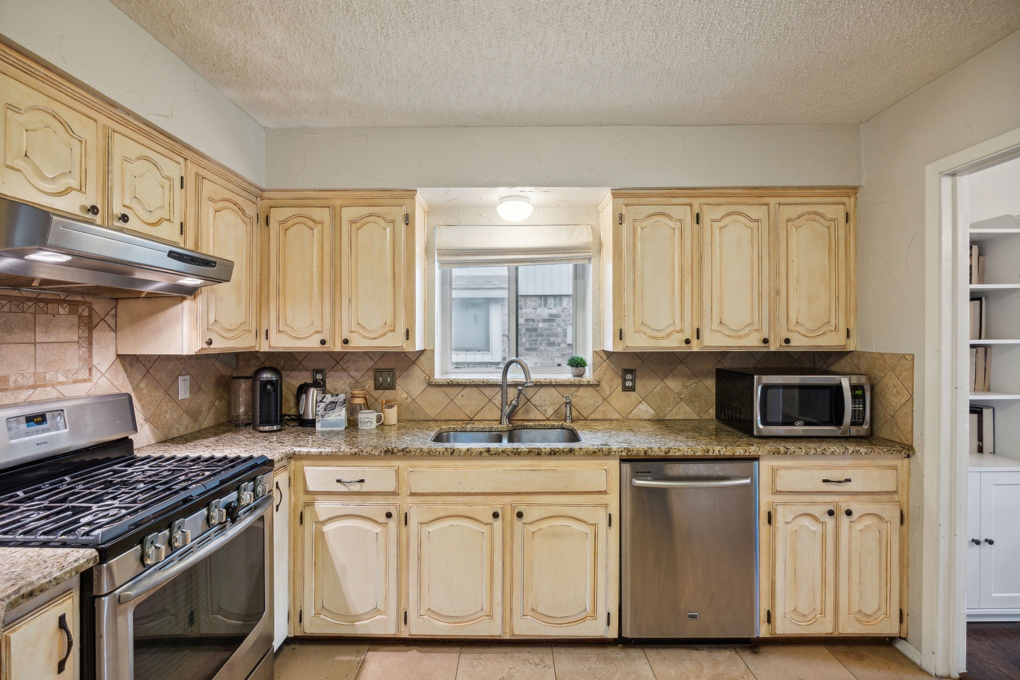 910 Century Park Drive