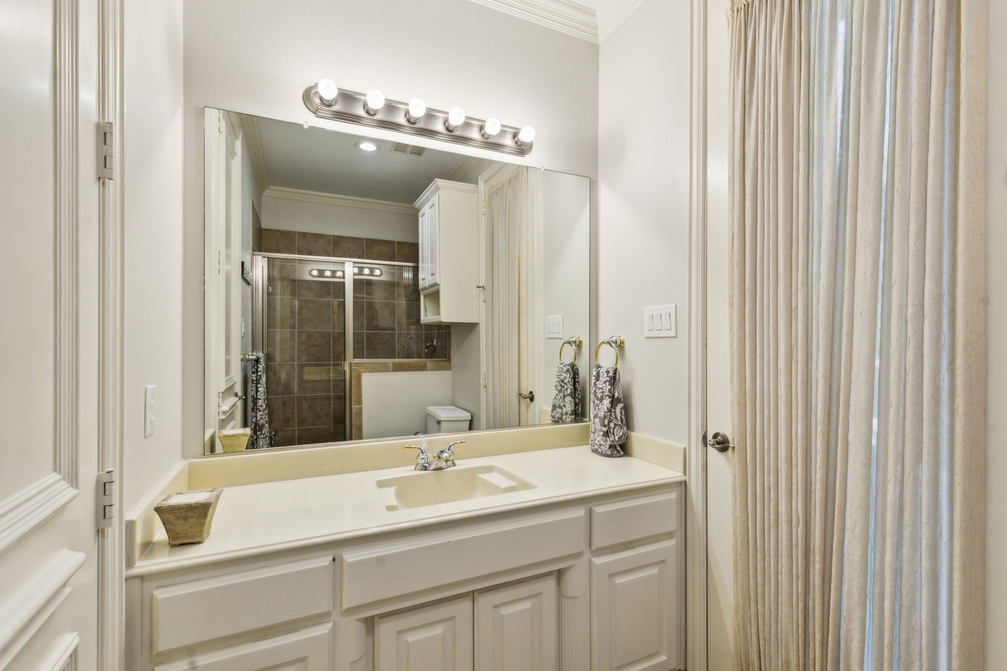 5200 Reflection Court
