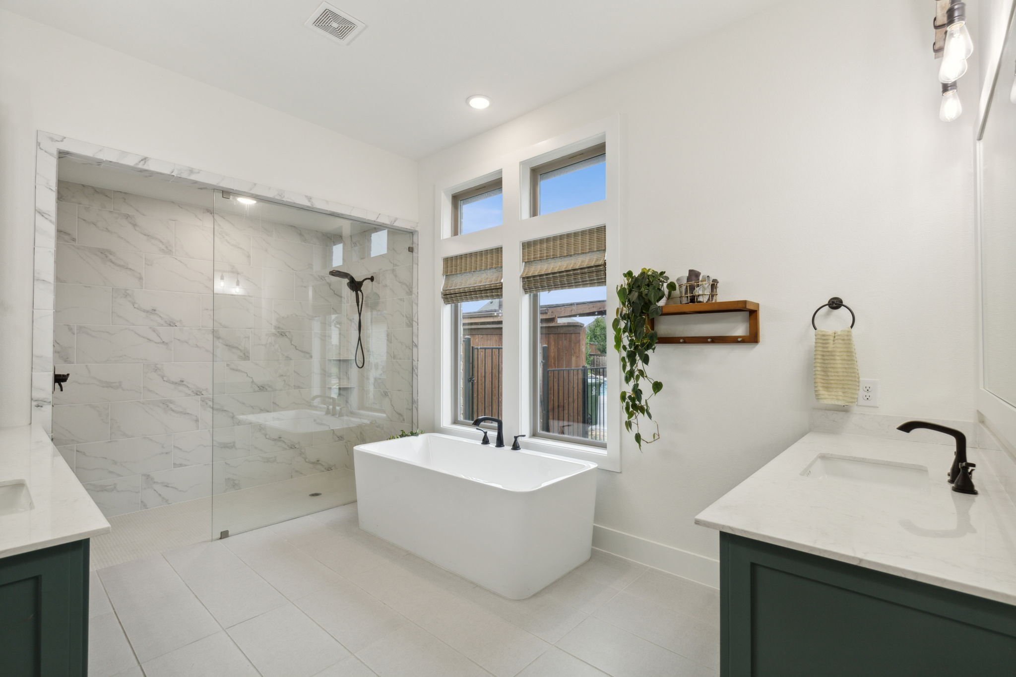 409 Travelers Terrace