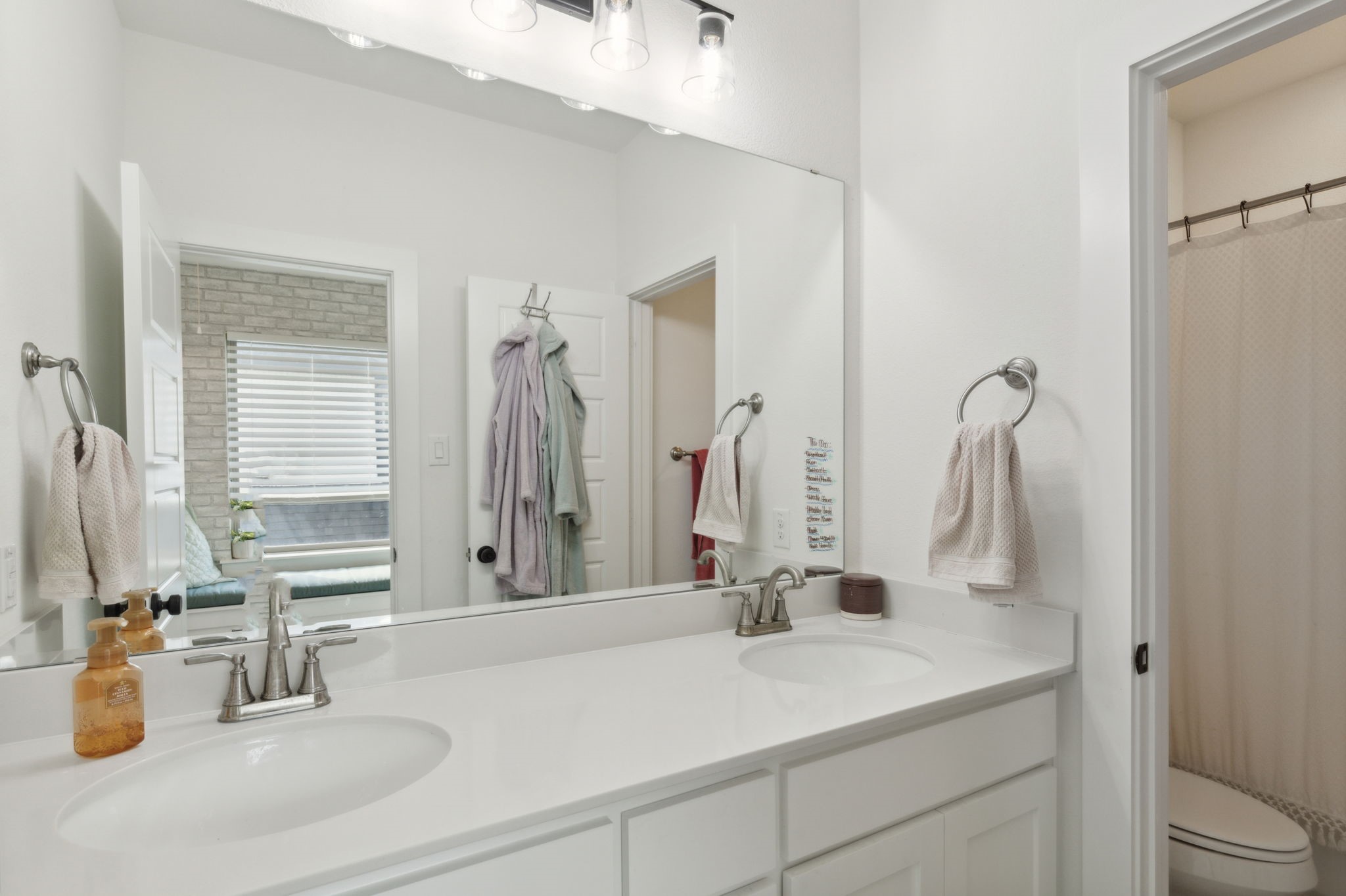 409 Travelers Terrace
