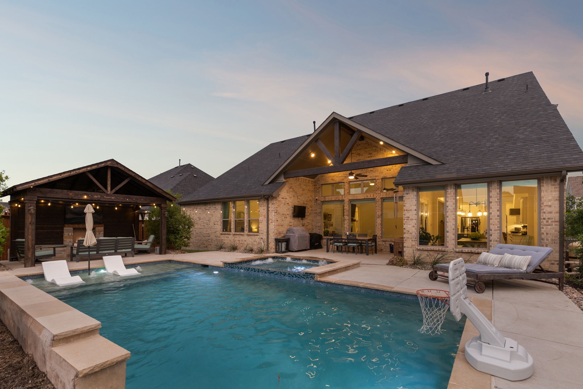 409 Travelers Terrace