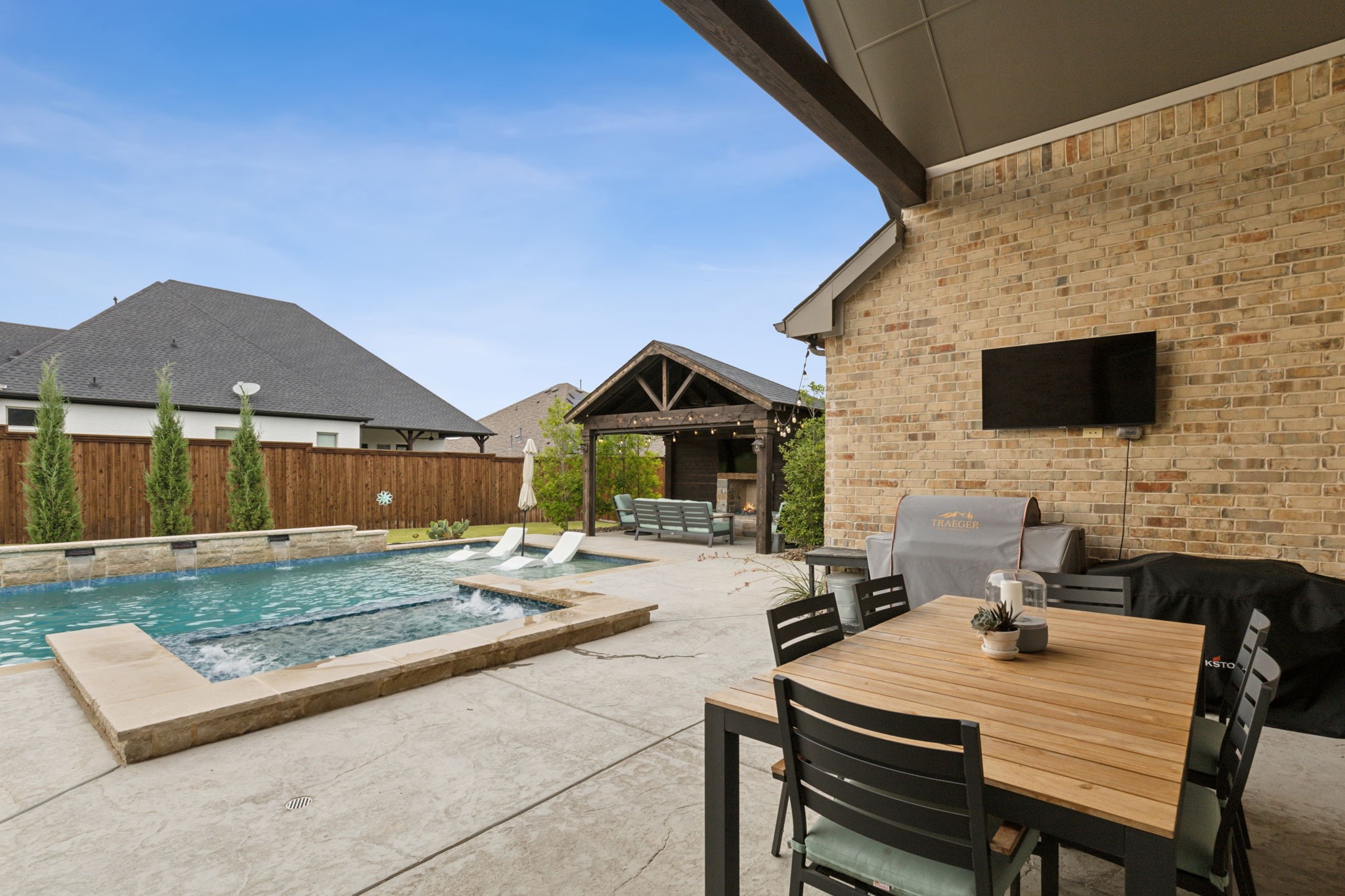 409 Travelers Terrace