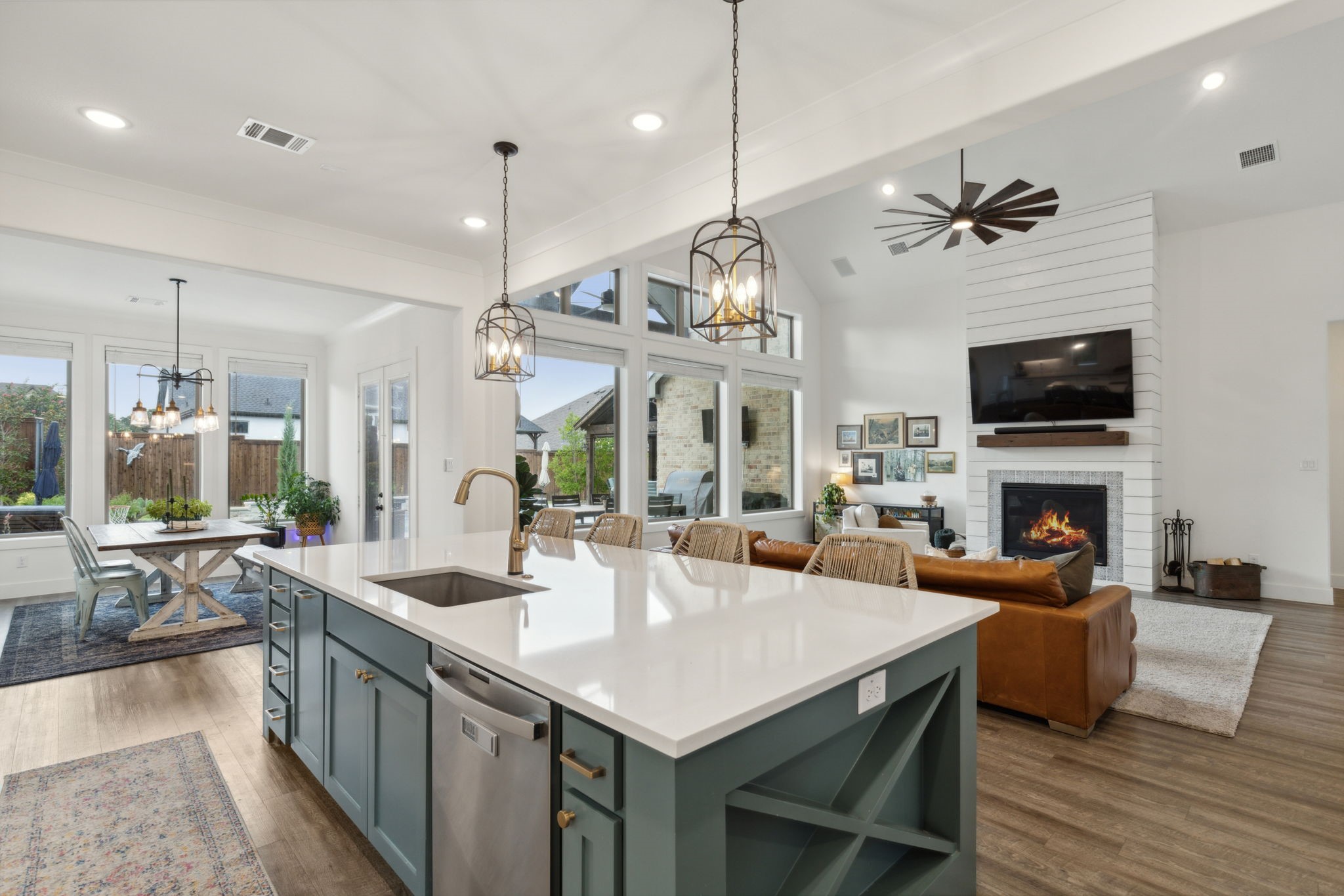 409 Travelers Terrace