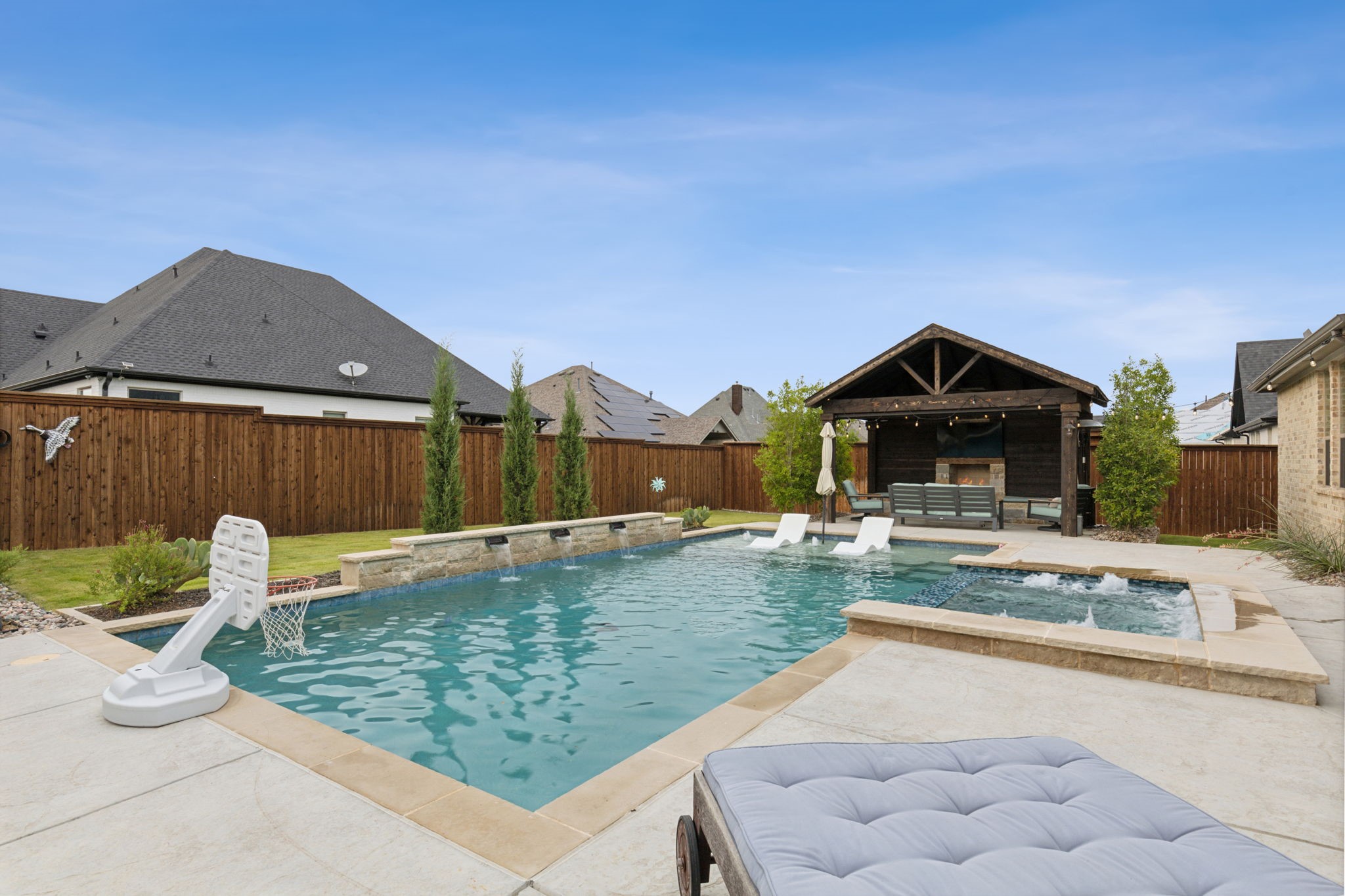409 Travelers Terrace