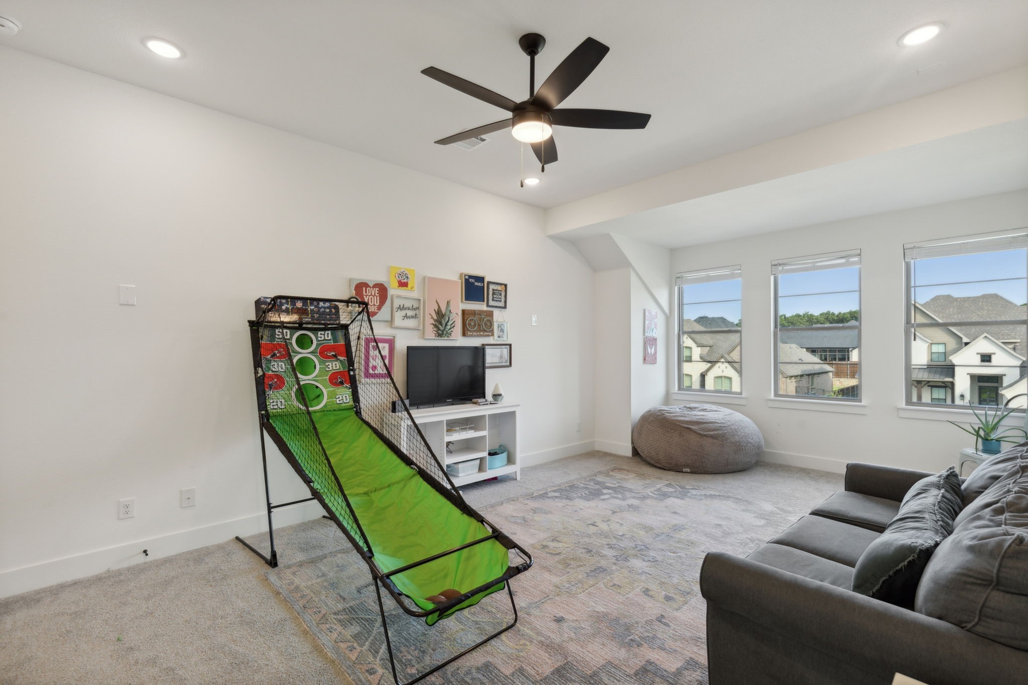 409 Travelers Terrace
