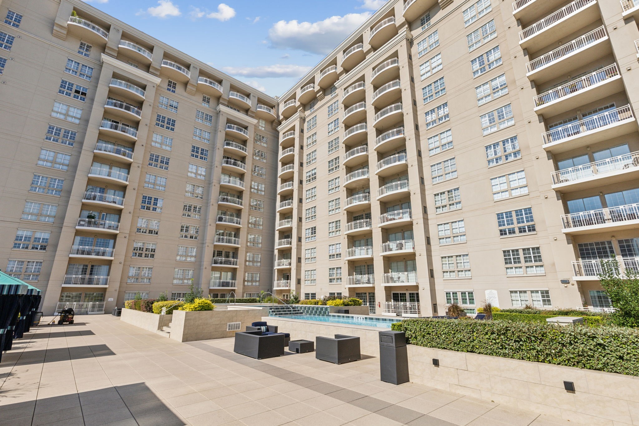 3225 Turtle Creek Boulevard 630