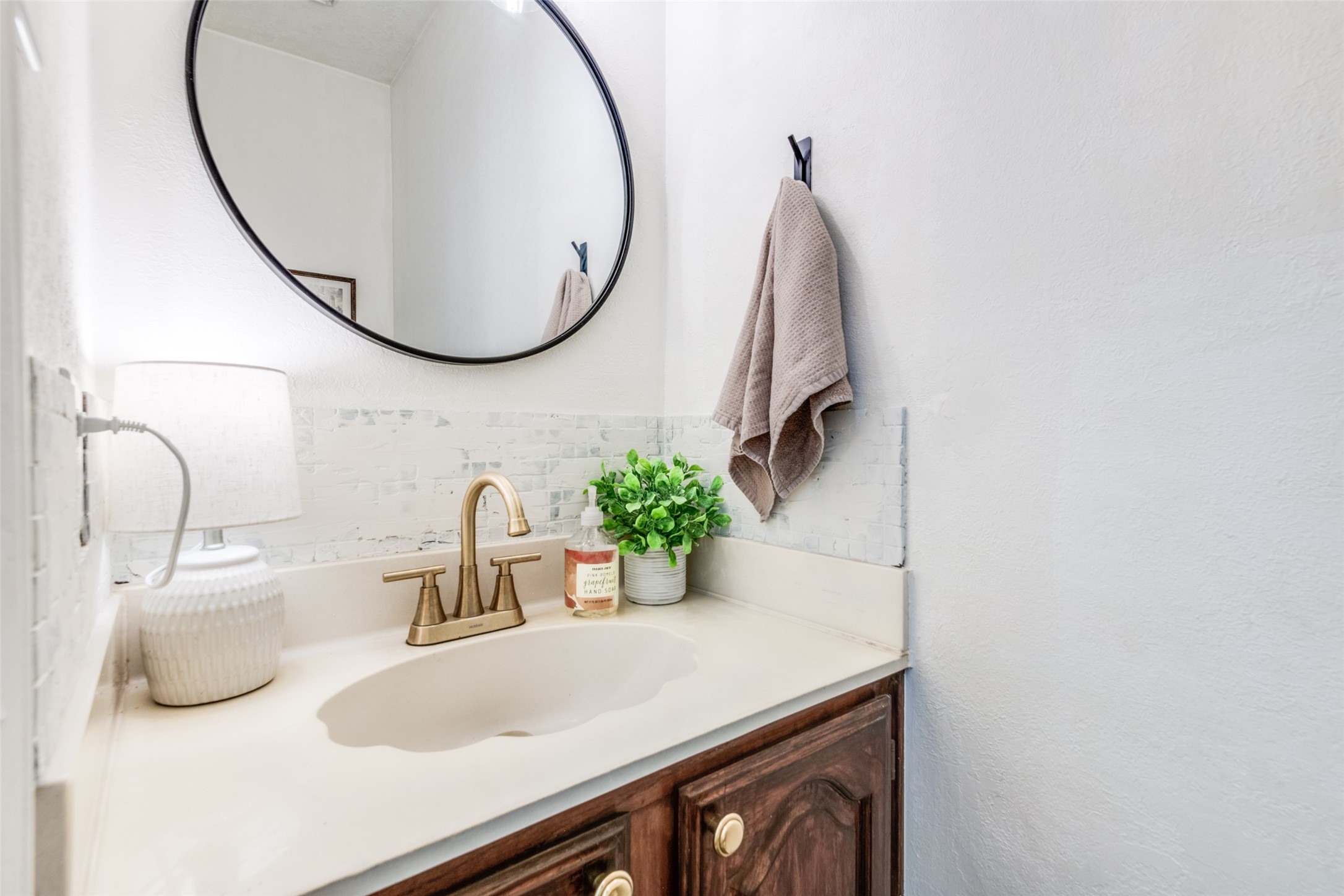 2312 Crestmeadow Street