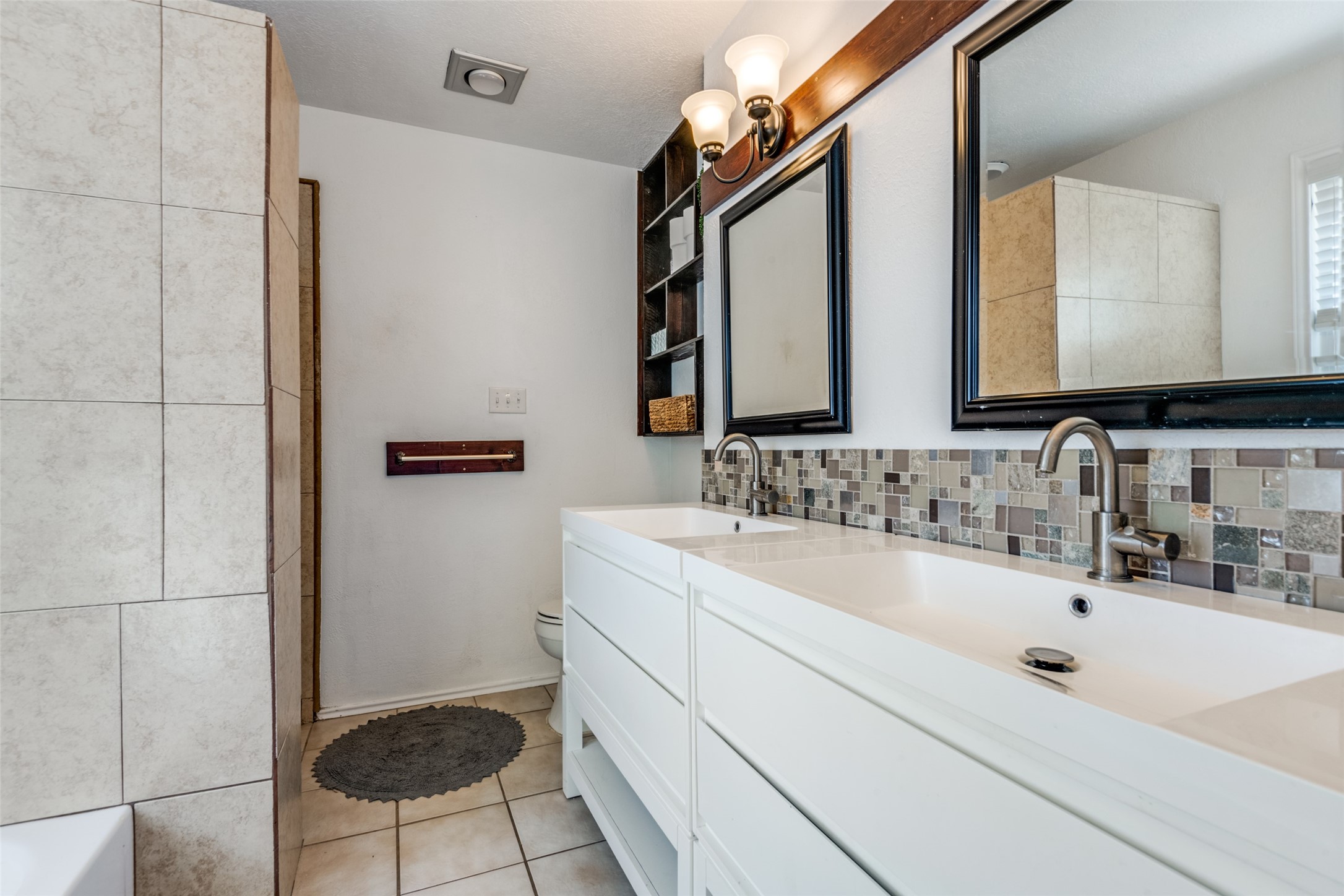 2312 Crestmeadow Street