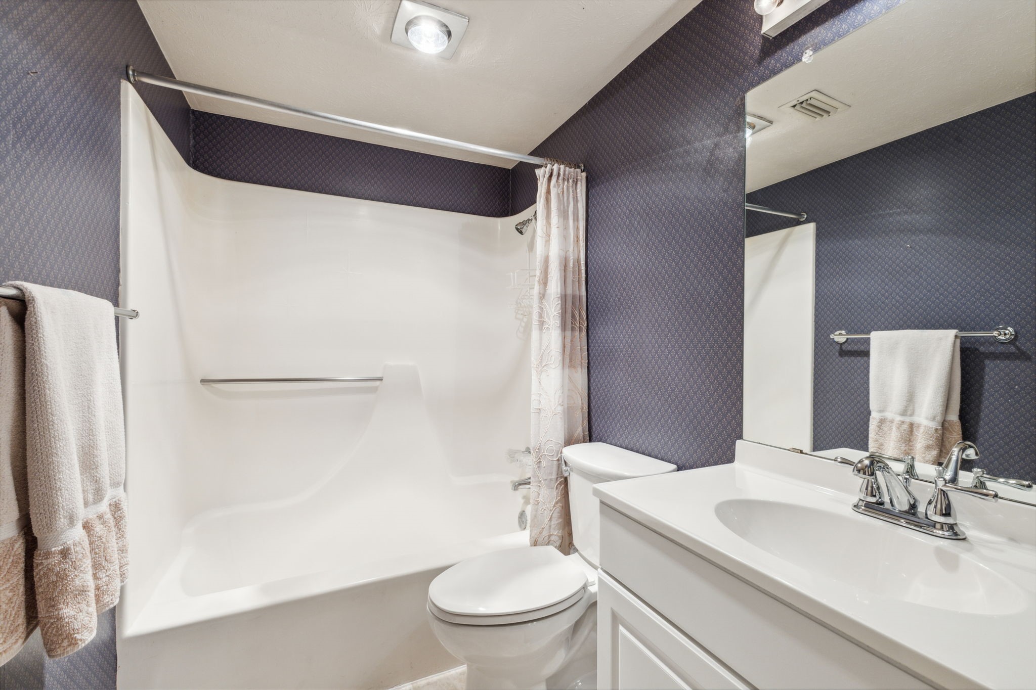 1601 Hawthorne Drive