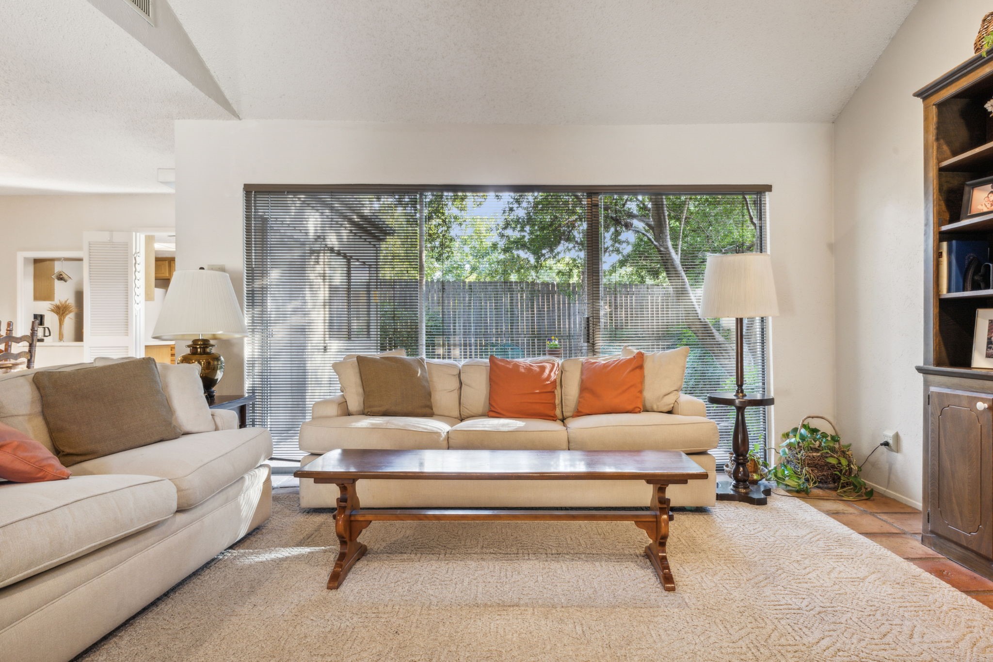 1601 Hawthorne Drive