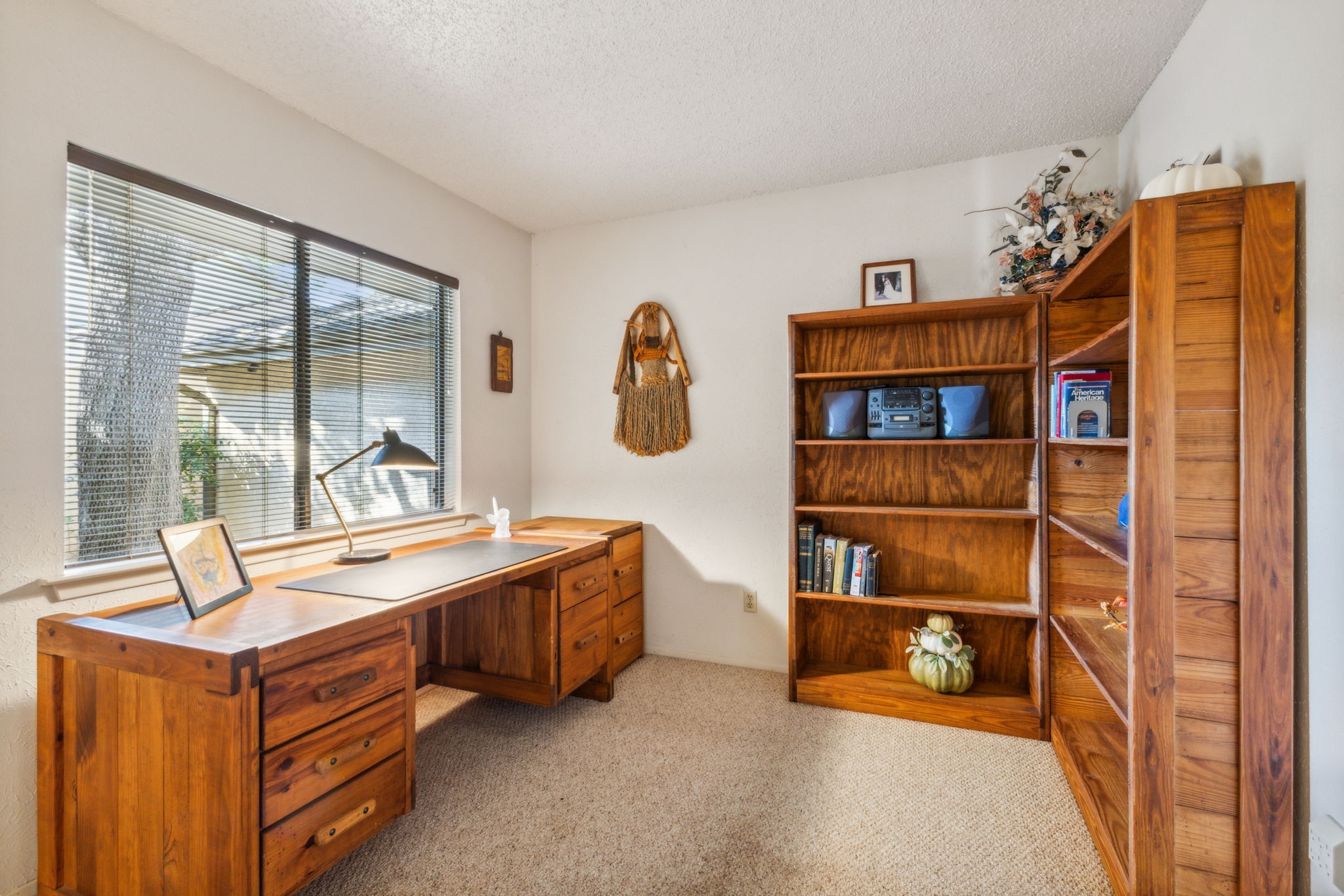 1601 Hawthorne Drive