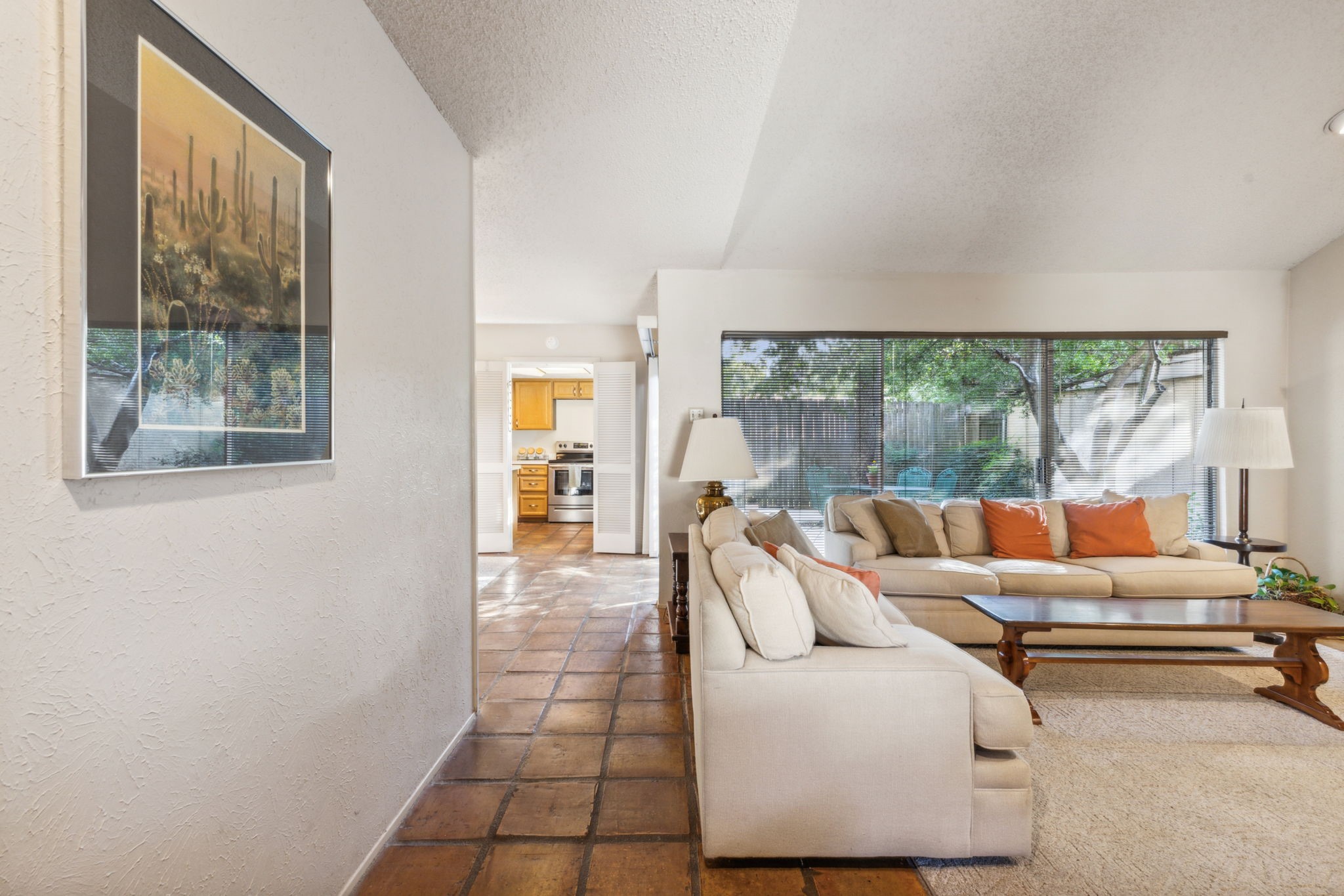 1601 Hawthorne Drive