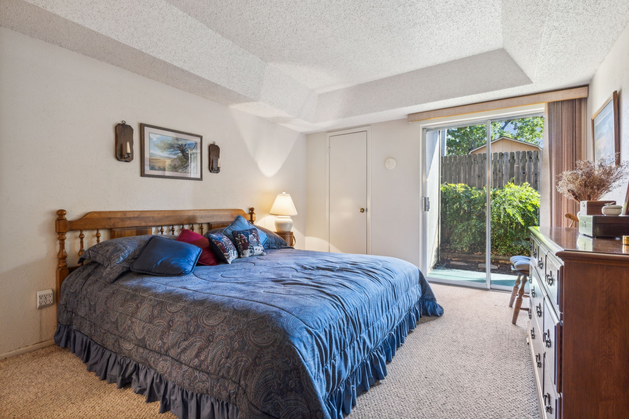 1601 Hawthorne Drive