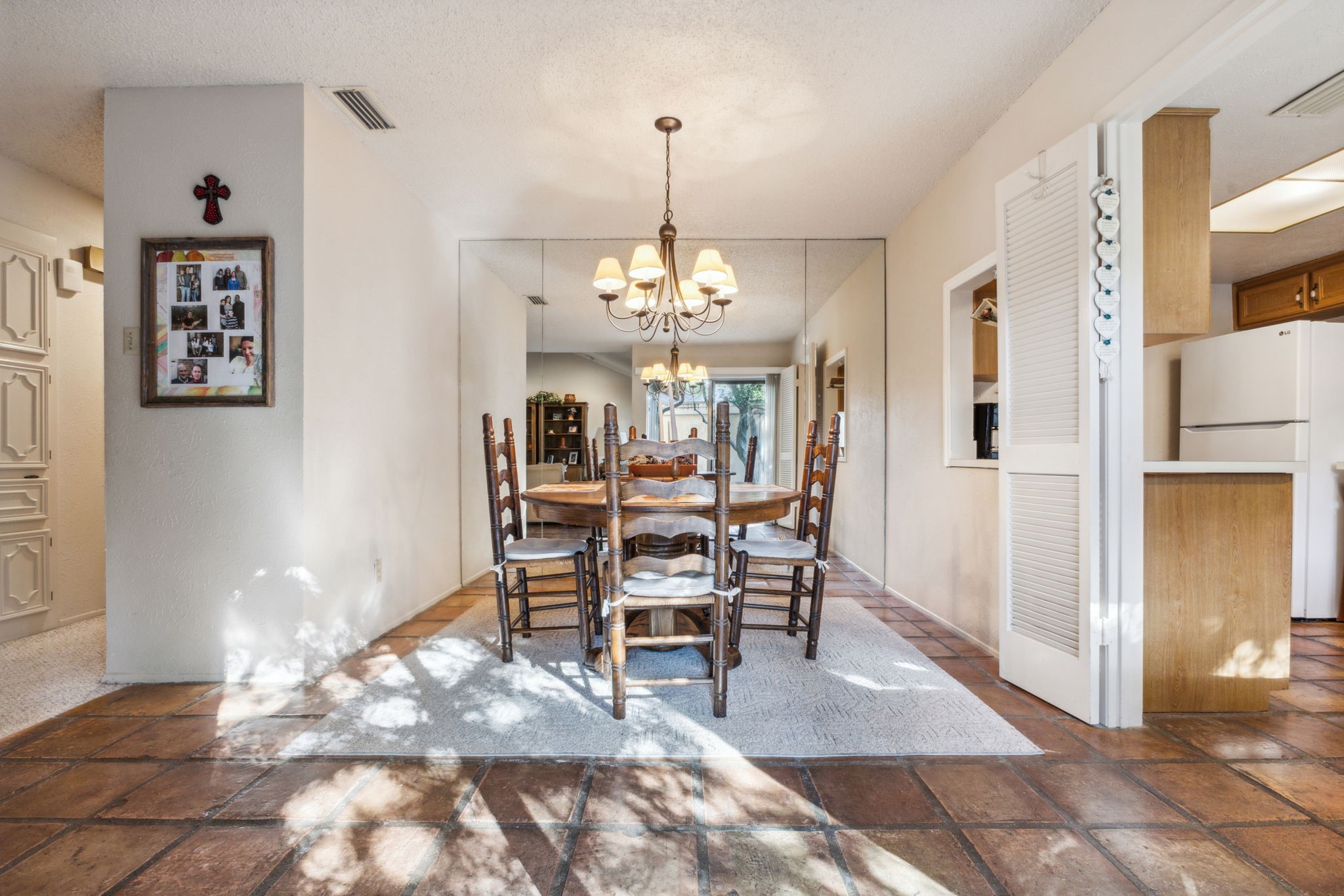 1601 Hawthorne Drive