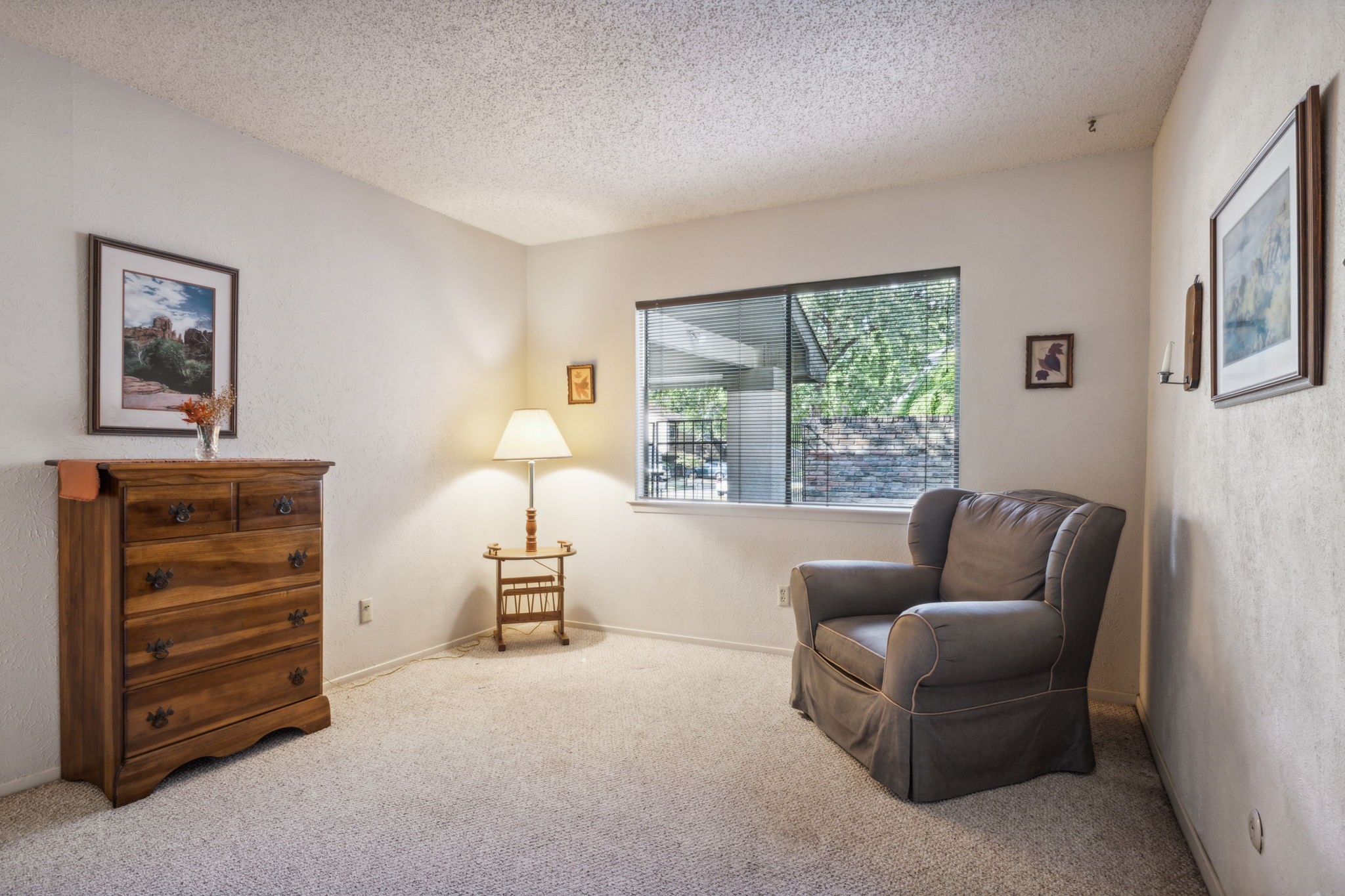 1601 Hawthorne Drive