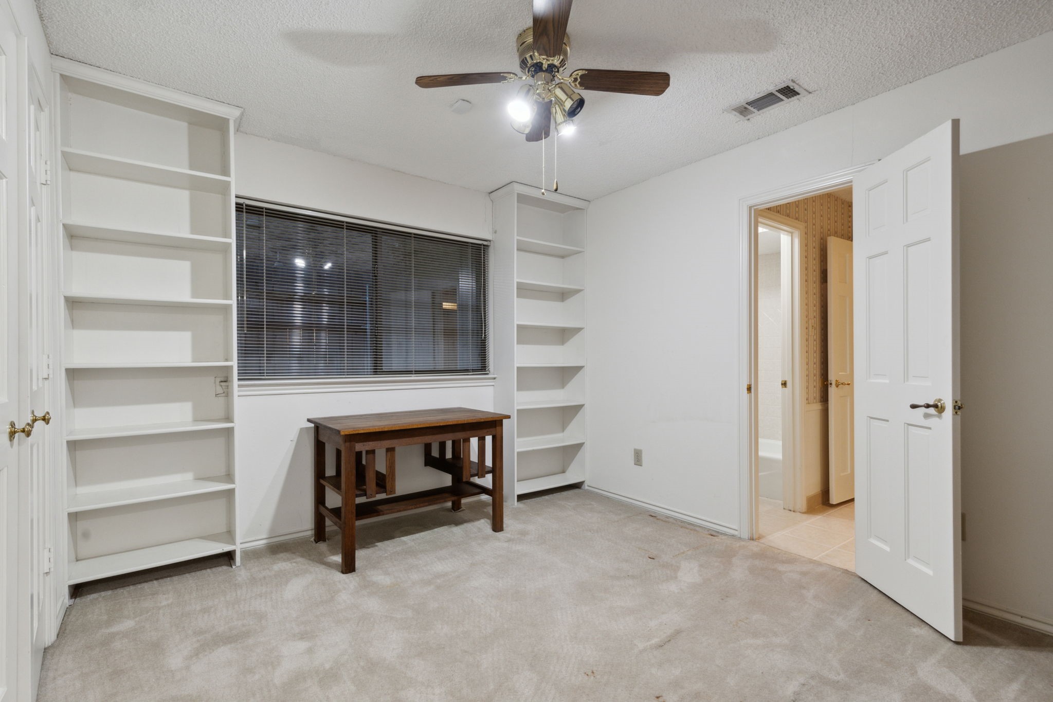 2930 Cambridgeshire Drive