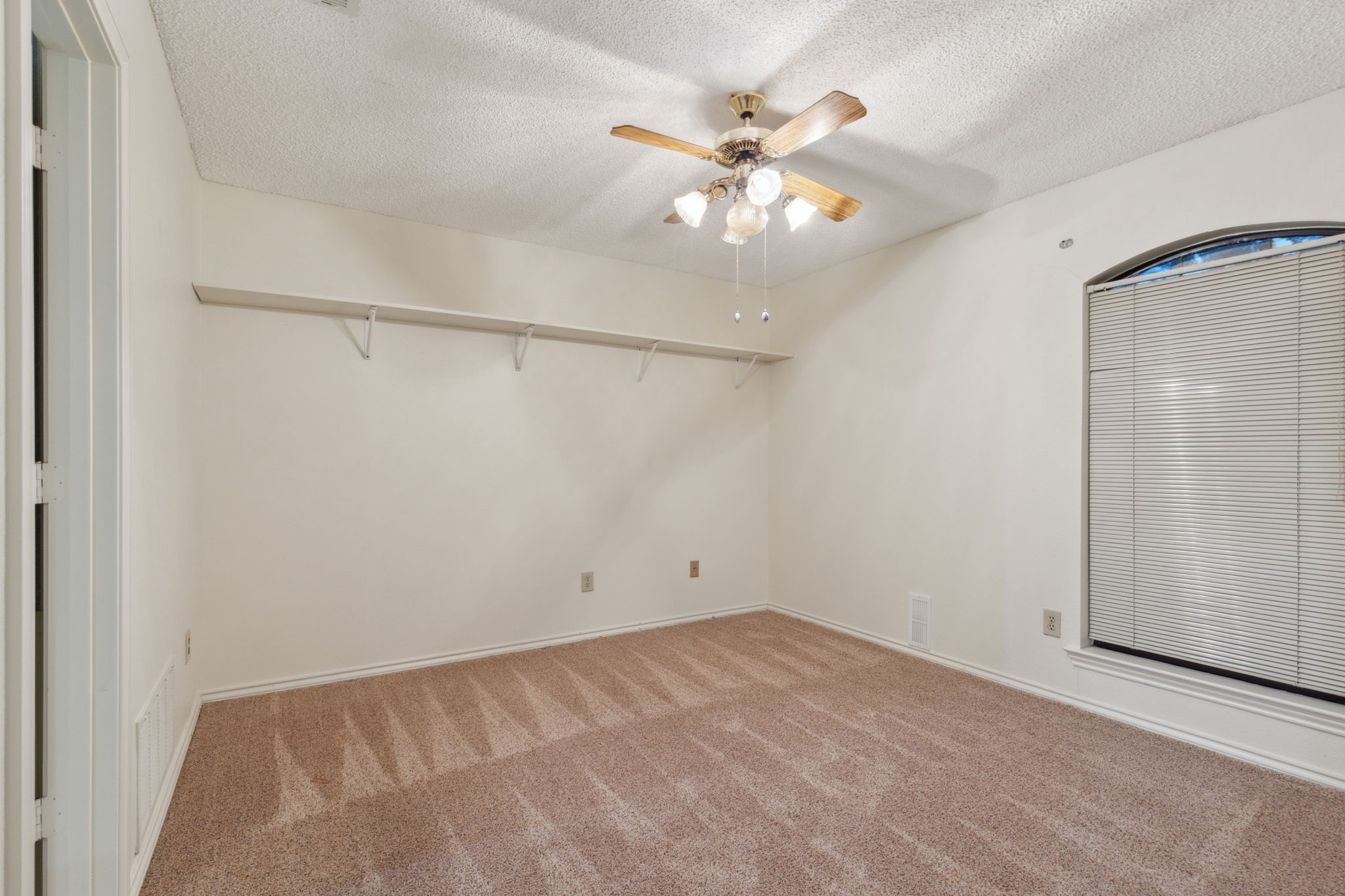 2930 Cambridgeshire Drive