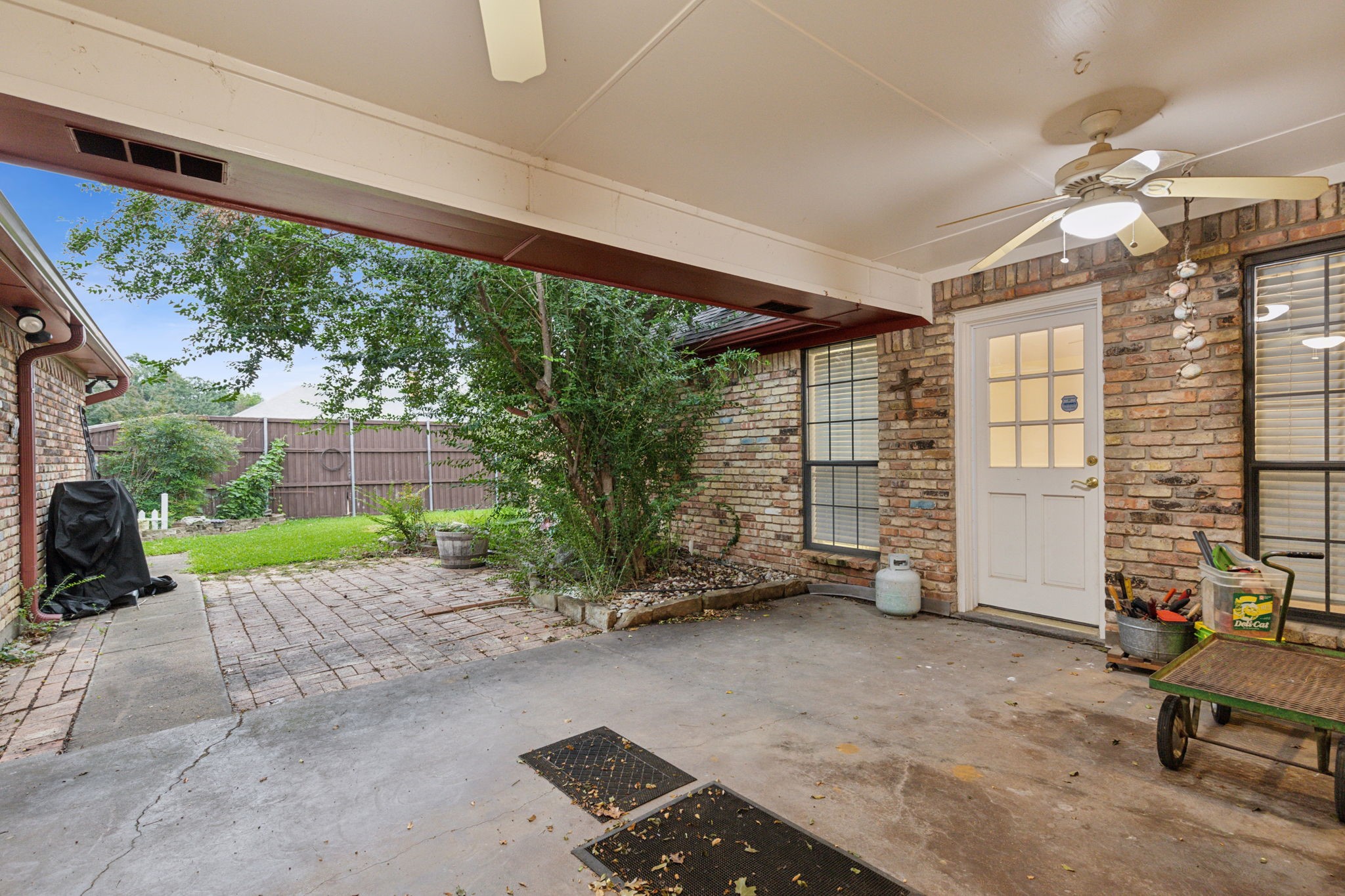 2930 Cambridgeshire Drive