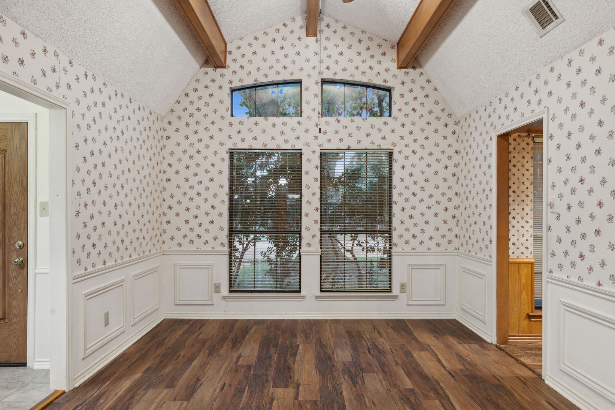 2930 Cambridgeshire Drive