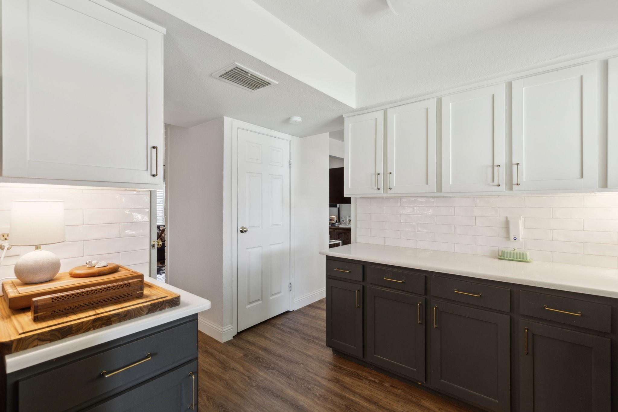 1030 S Riverside Drive