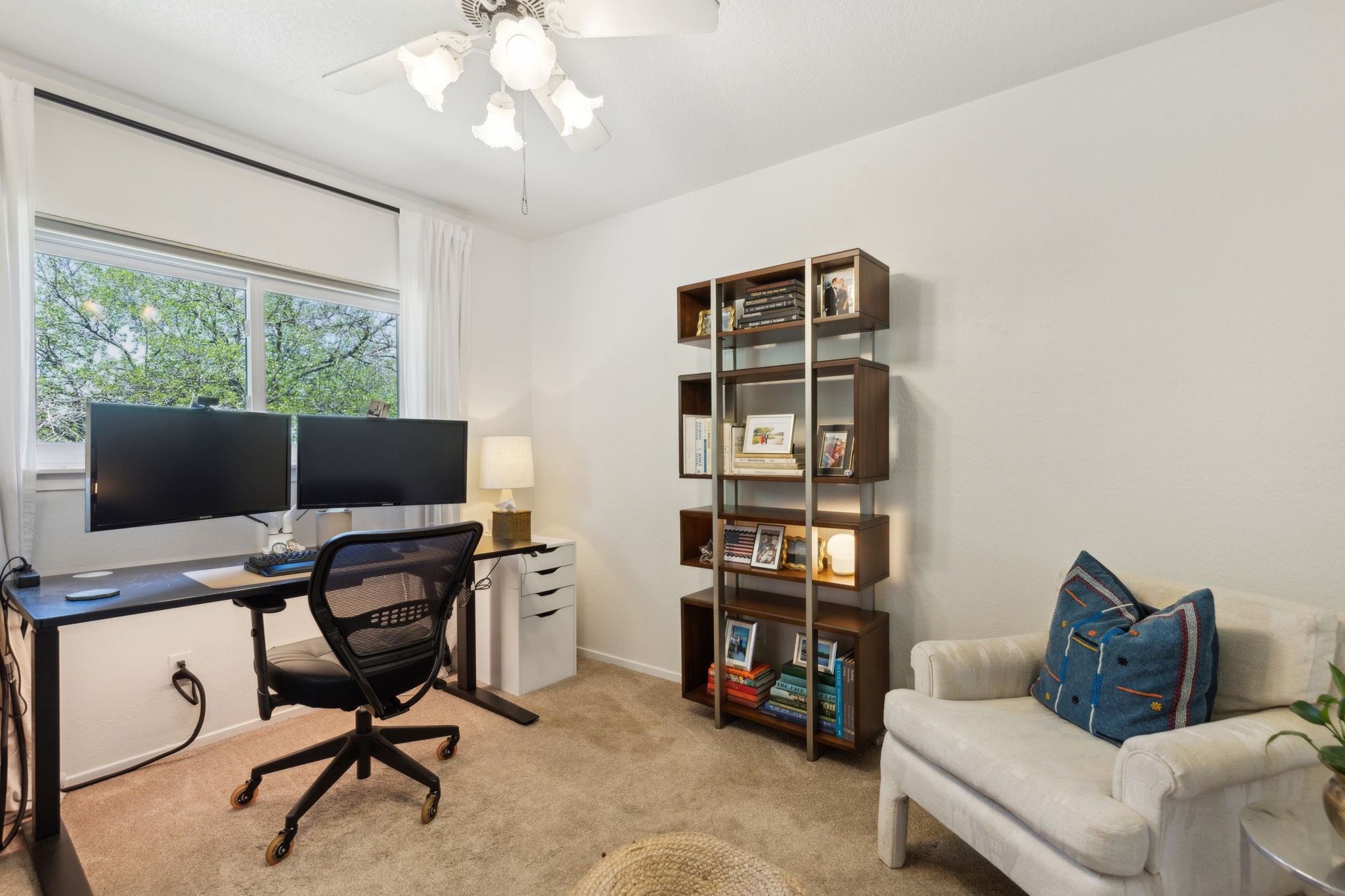 1030 S Riverside Drive