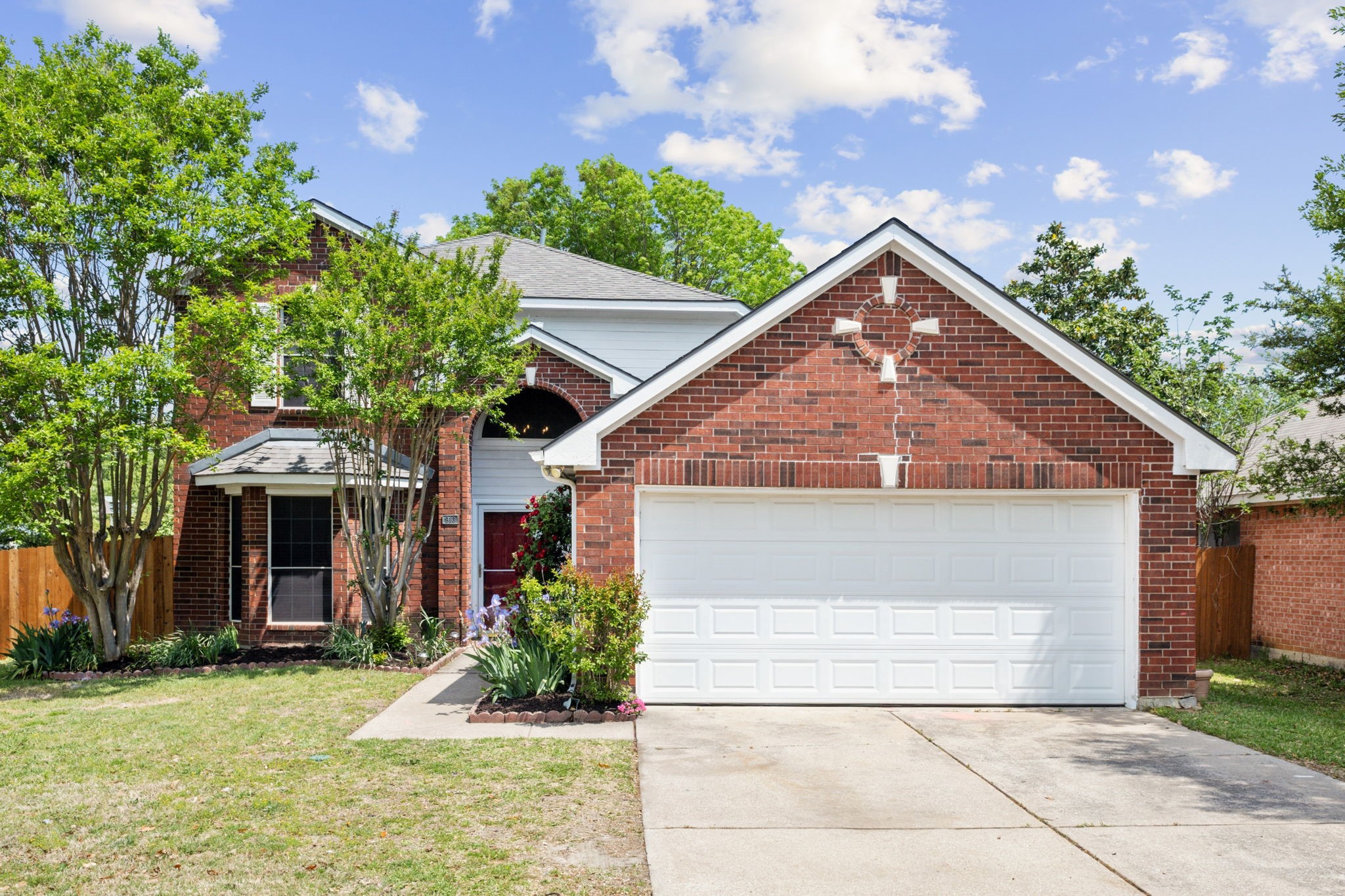 913 Silverstone Drive