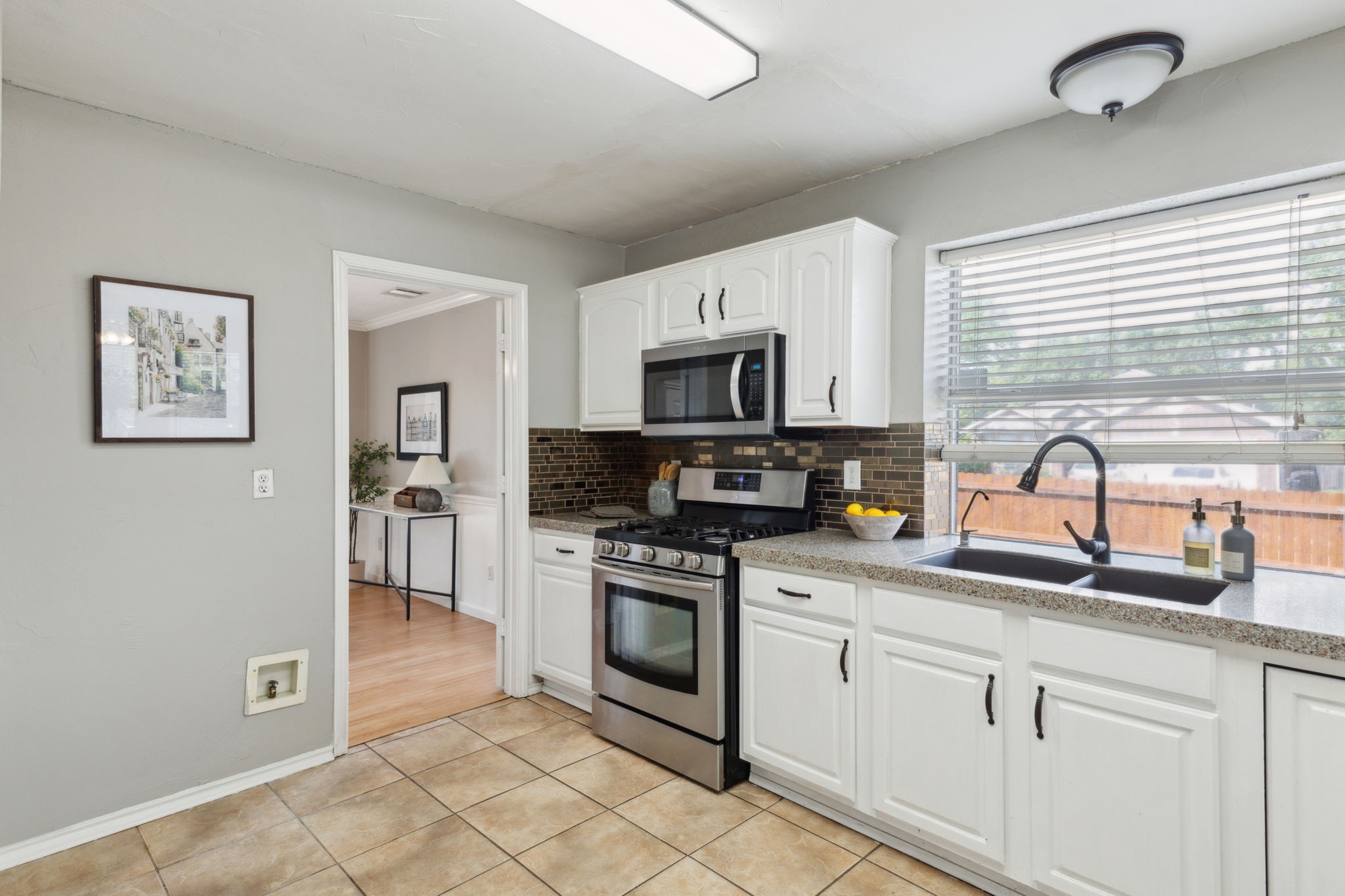 913 Silverstone Drive