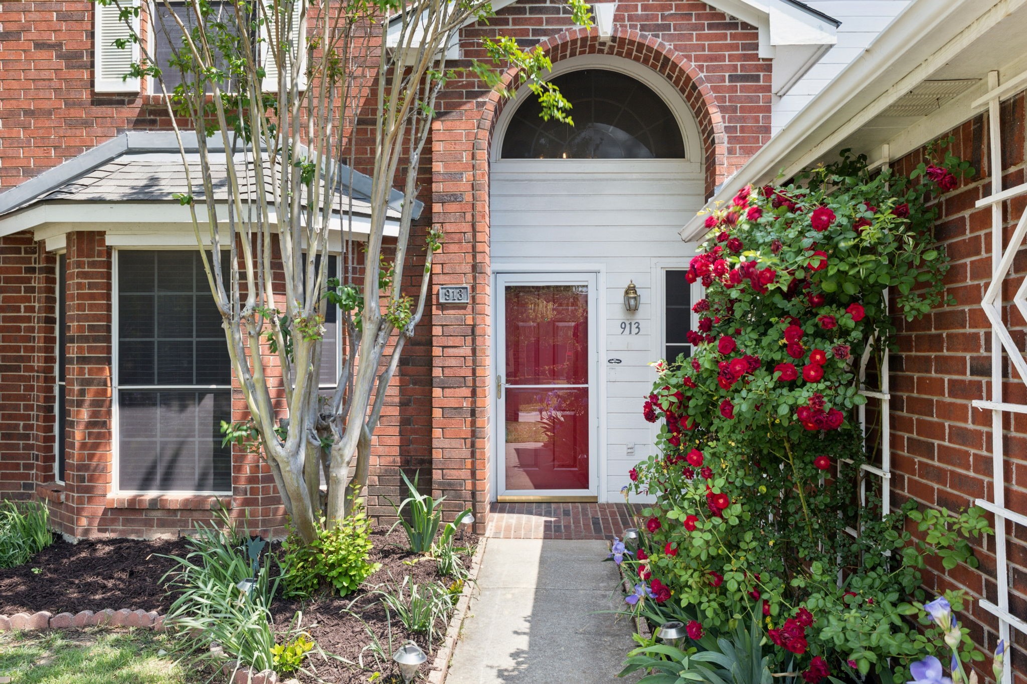 913 Silverstone Drive