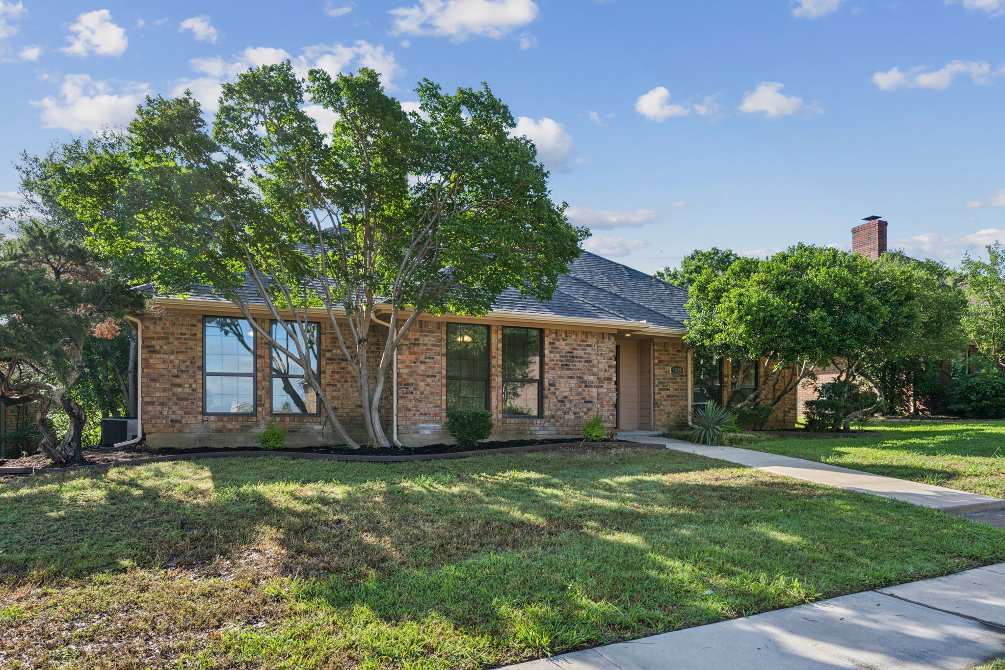 3808 Cromwell