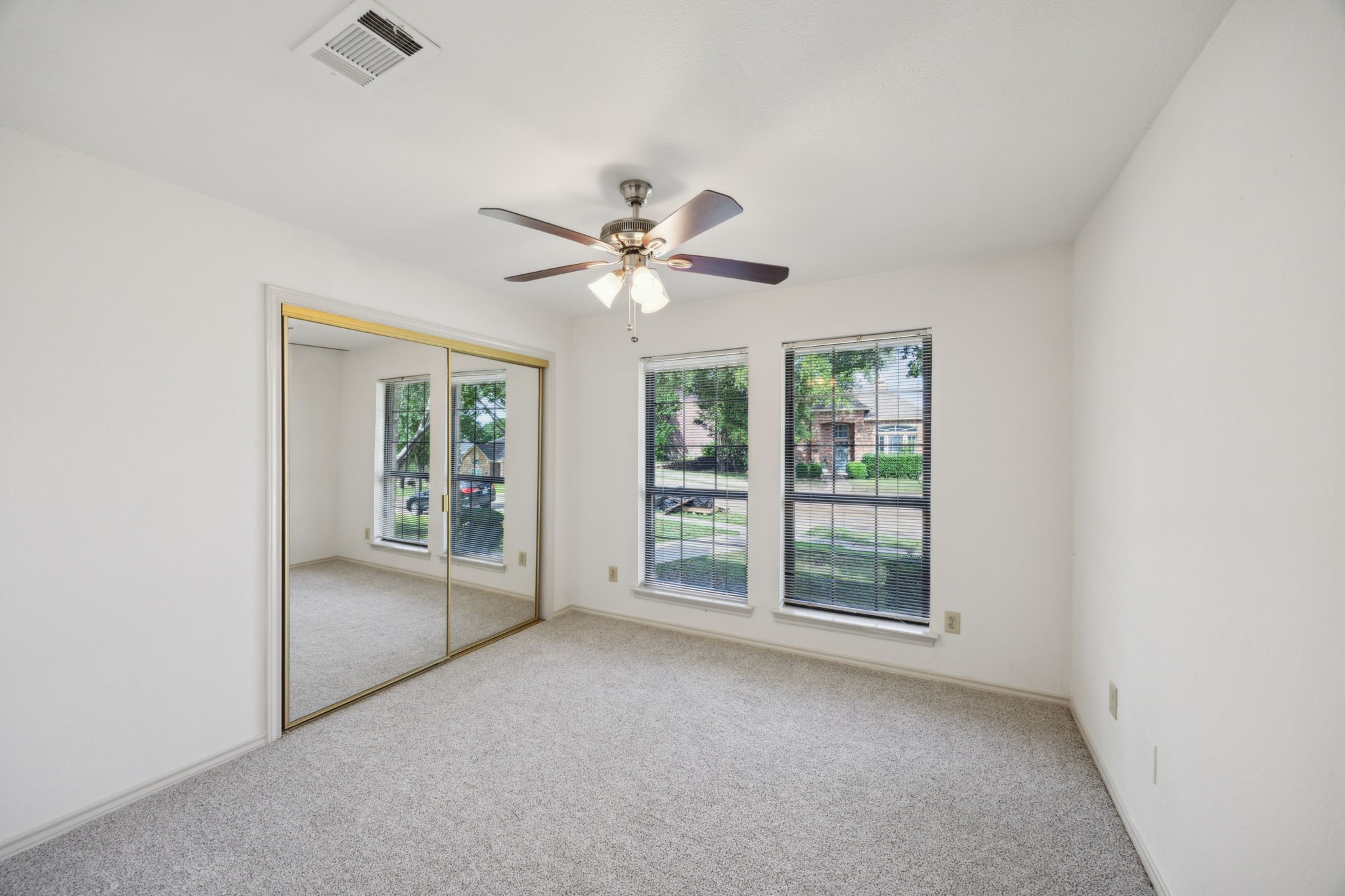 3808 Cromwell