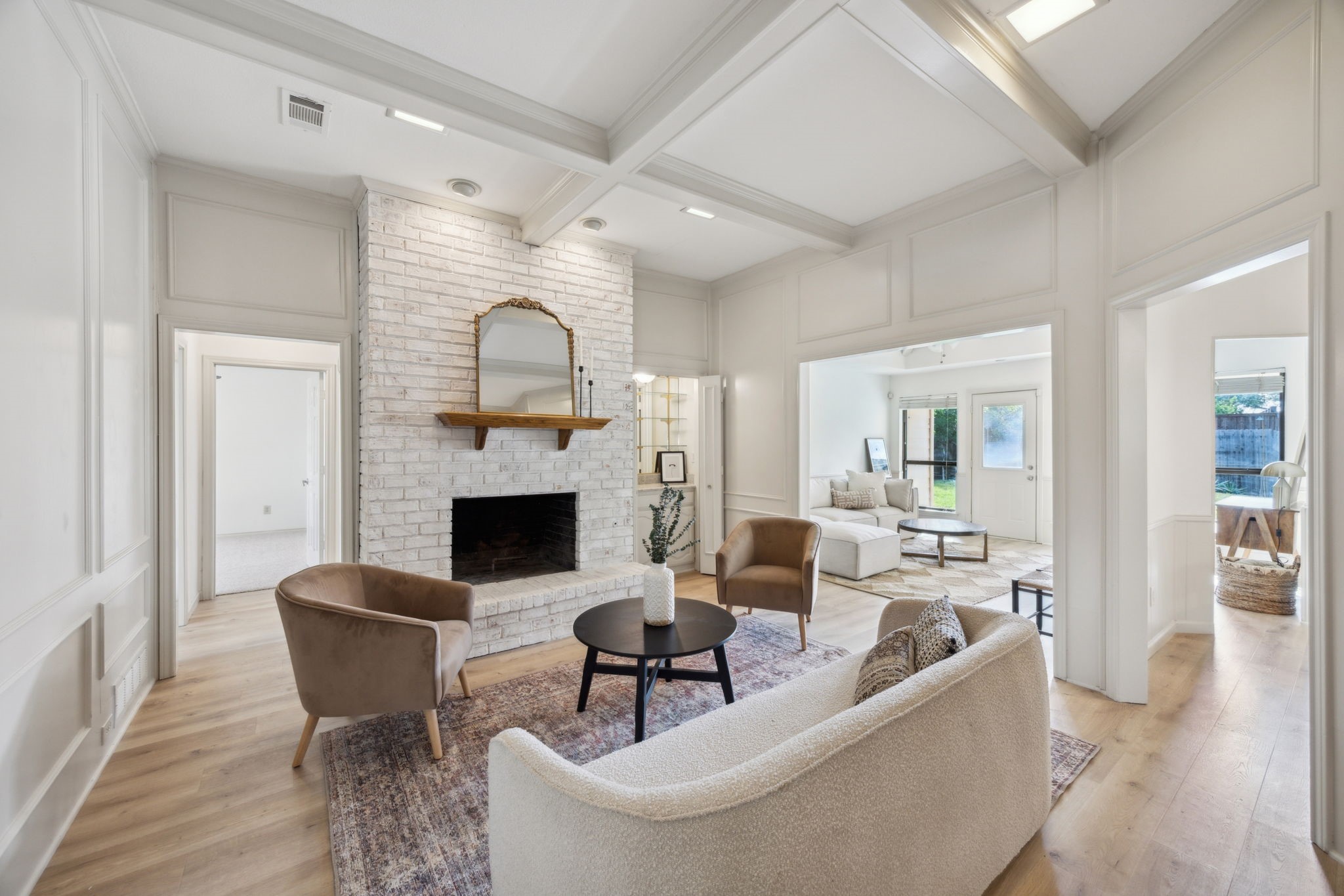 3808 Cromwell